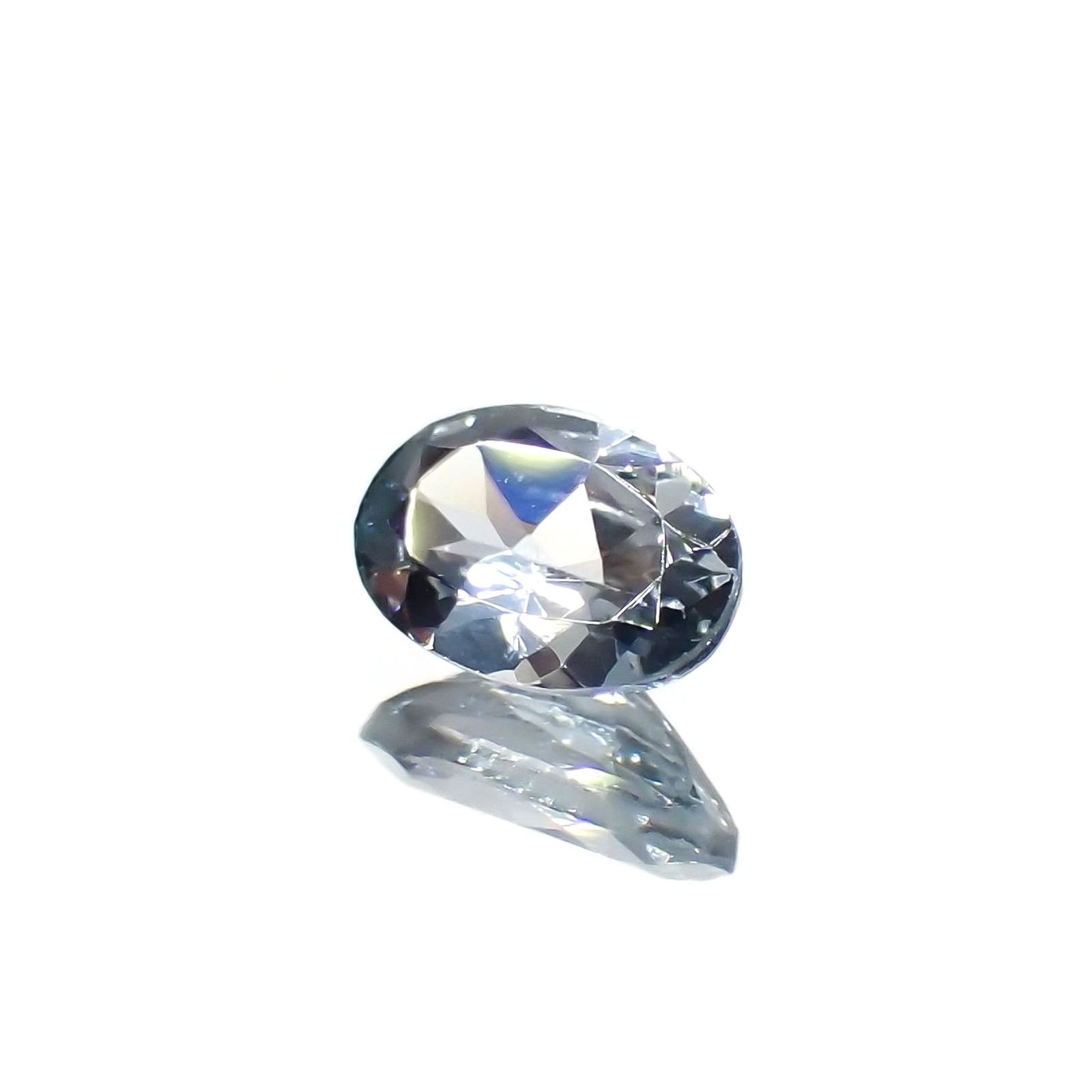 グレースピネル タンザニア産 0.49ct / 5.9x4mm前後 [251021545]
