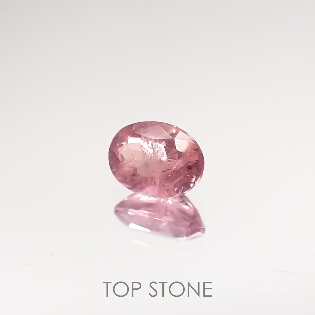 ペツォッタイト(ラズベリル)(宝石名ペツォッタイト) マダガスカル産 0.181ct ソ付(彩珠)[210711802]4×3mm前後