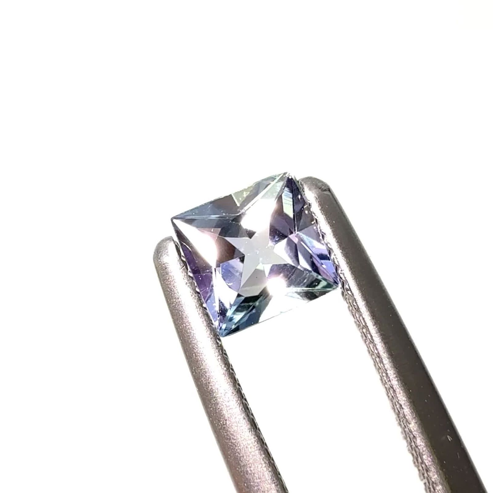 ◇プリンセスカット◇バイカラータンザナイト タンザニア産 0.29