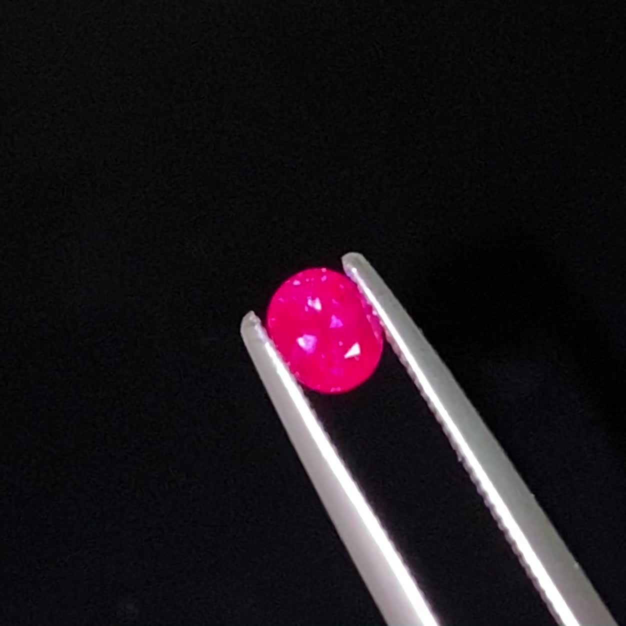 ルビー 非加熱(宝石名ルビー)モゴック産 0.390ct 鑑付(GIT)[231224458