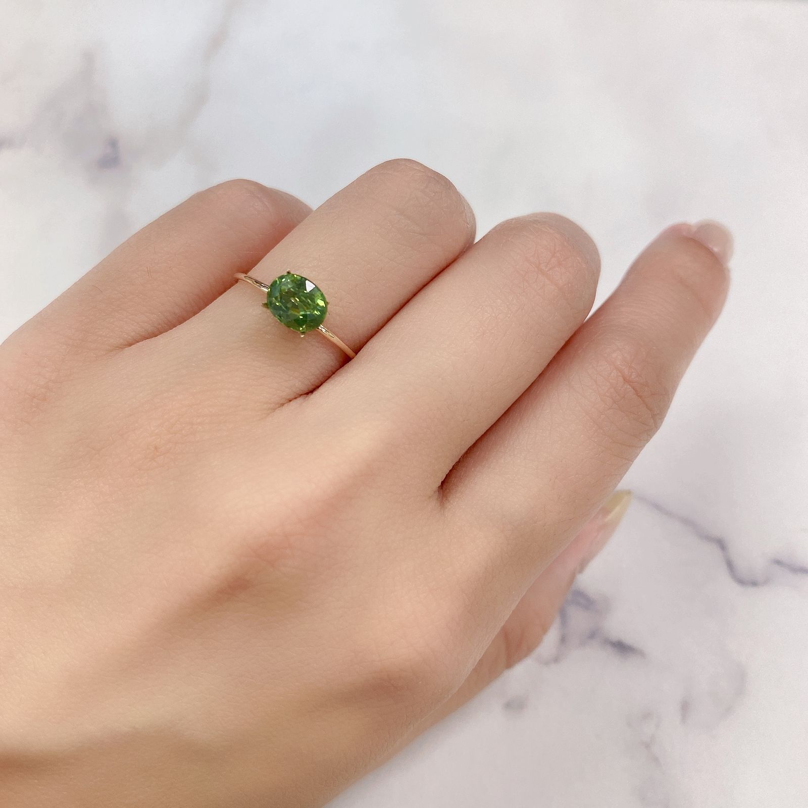 グリーンジルコン(宝石名ジルコン) スリランカ・カンボジア産 1.39ct 識別済[21038612]7.1×5.9mm前後