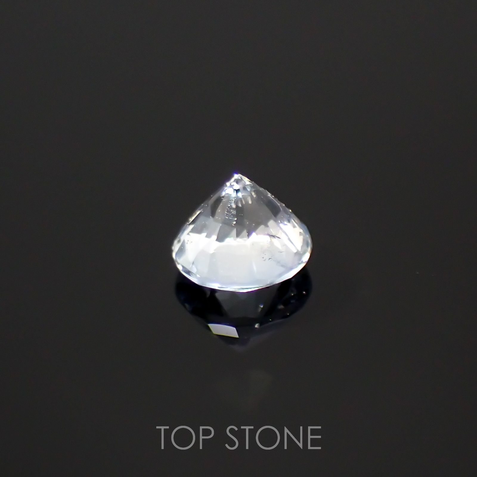 ジェレメジェバイト(宝石名エレメジェバイト)ナミビア産 0.15ct 識別済[220616315]3.2x3.1mm前後