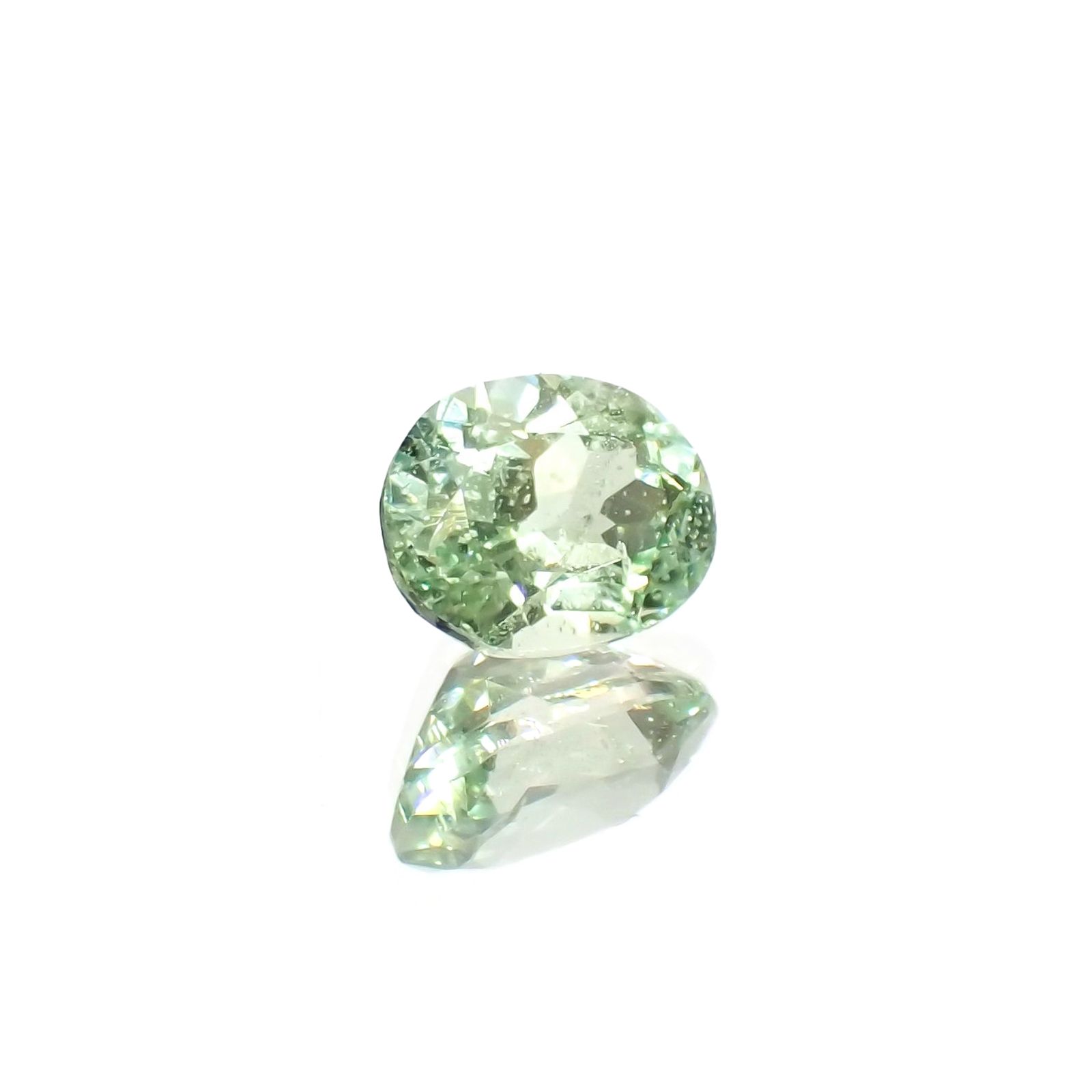 バナジウムコーネルピン(宝石名コーネルピン)タンザニア・タンガ州産 識別済 0.55ct / 5.6x4.3mm前後 [230521916]
