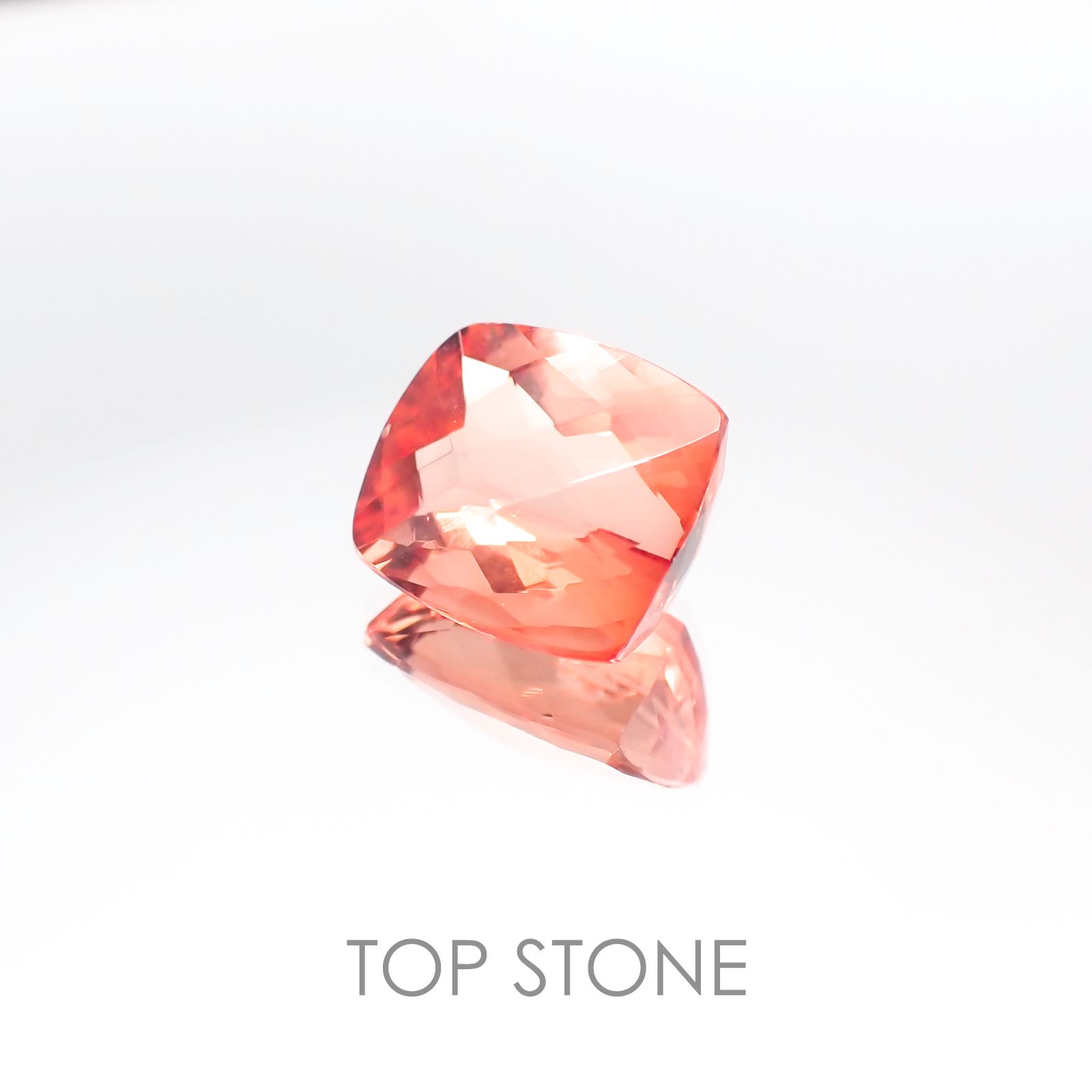 オレンジフローライト(宝石名オレンジ・フルオライト) ブラジル産 6.75ct 識別済[20106750]12.1×10.3mm前後