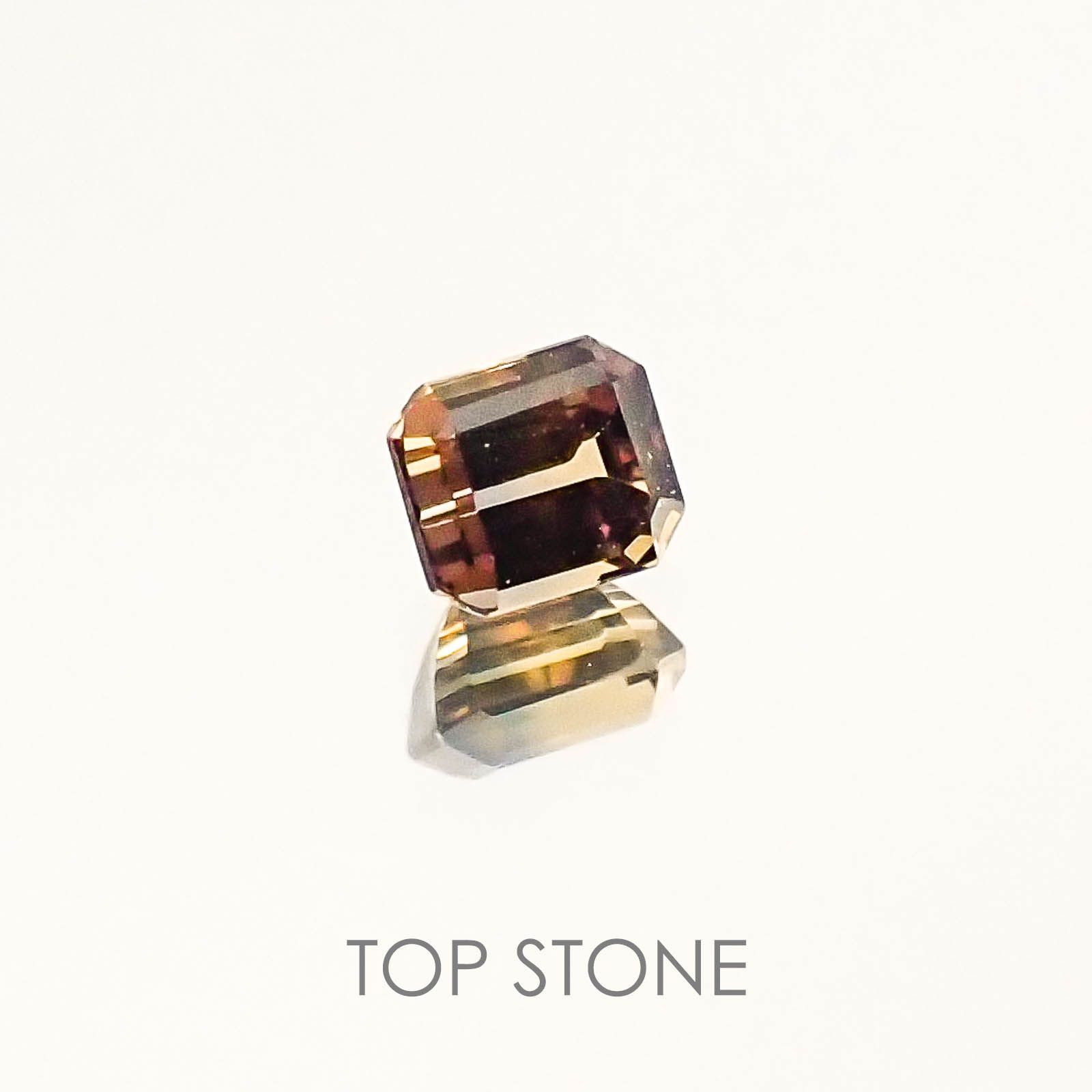 バイカラーサファイア(宝石名バイカラー・サファイア)タンザニア・ソンゲア鉱山産 0.22ct 識別済[220717149]3.3x2.8mm前後