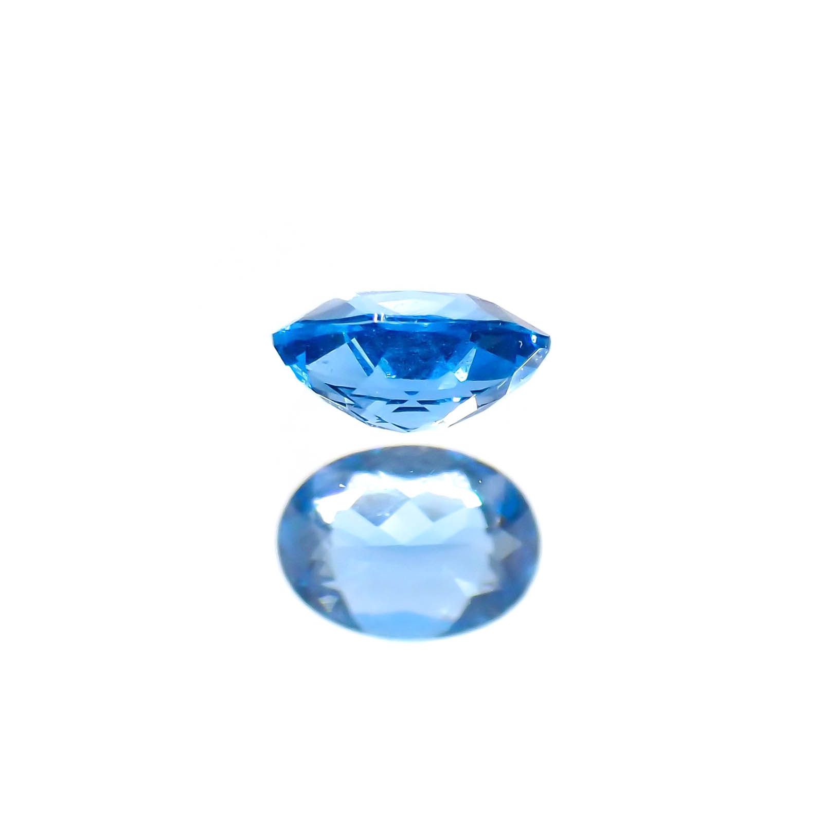アウイナイト フルオレッセンス(宝石名アウイナイト)ドイツ産 0.12ct 識別済[250114542]3.9x2.8mm前後