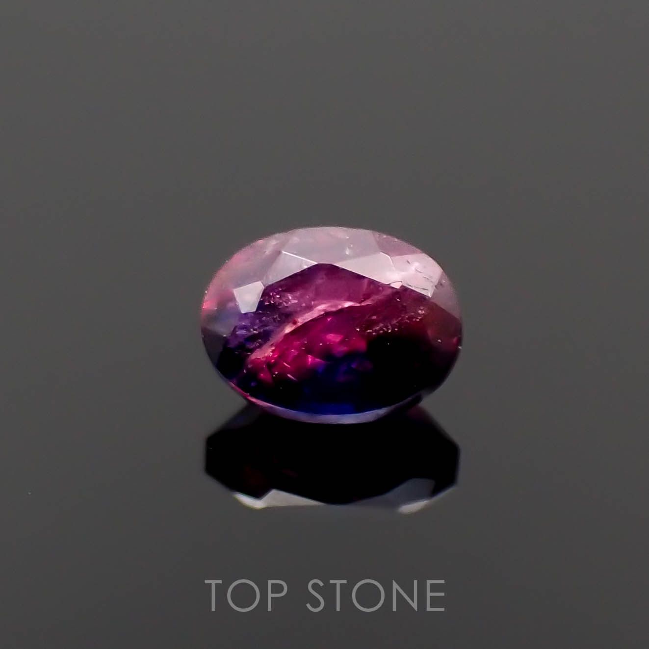 ウィンザーサファイア タンザニア・ウィンザー産 0.20ct[230120012]3.6x2.6mm前後