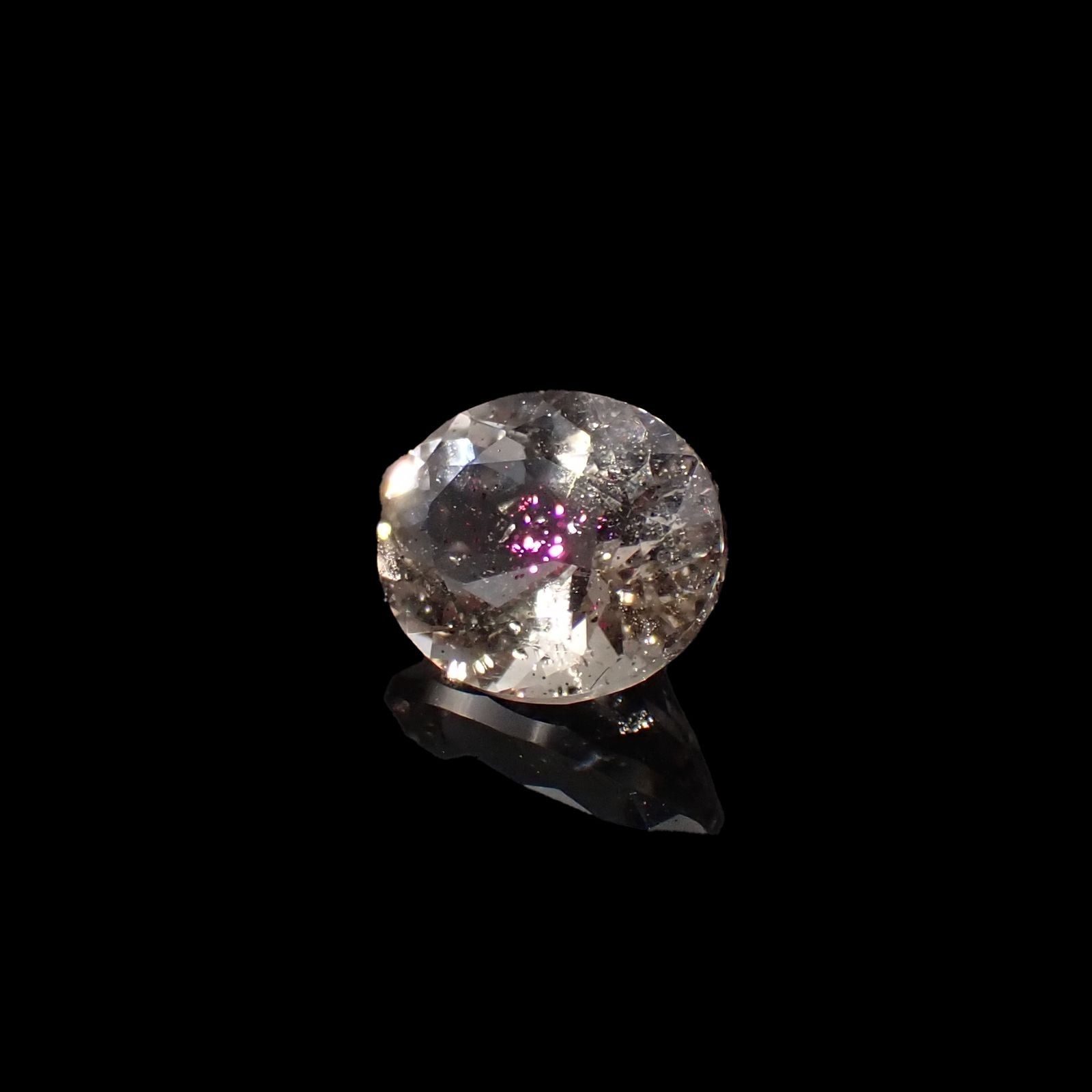 ティンカーベルクォーツ ブラジル産 0.70ct[230923473]6.5x5.4mm前後