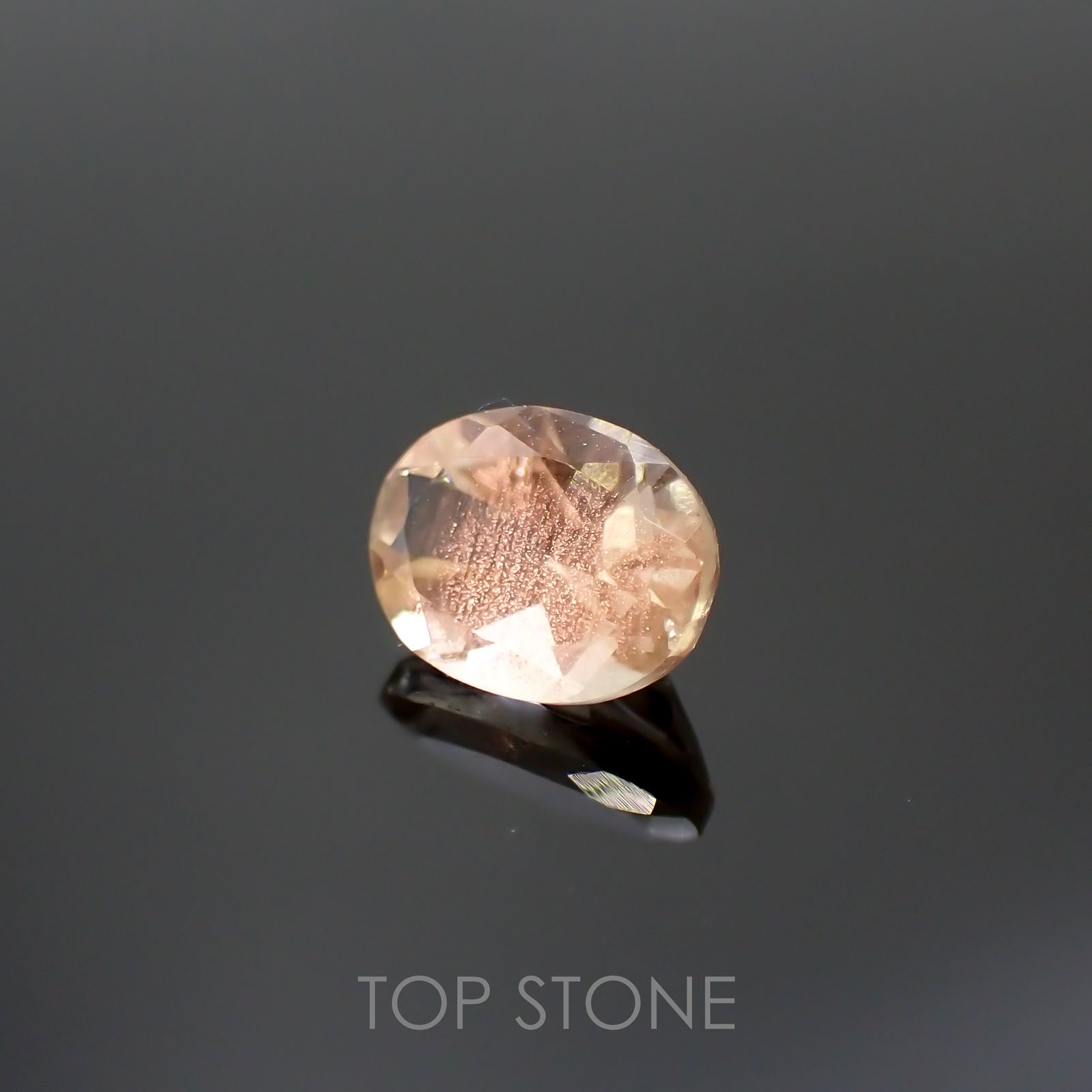 オレゴンサンストーン(宝石名ラブラドライト)アメリカ・オレゴン州産 0.96ct 識別済[220114658]7.3x5.6mm前後