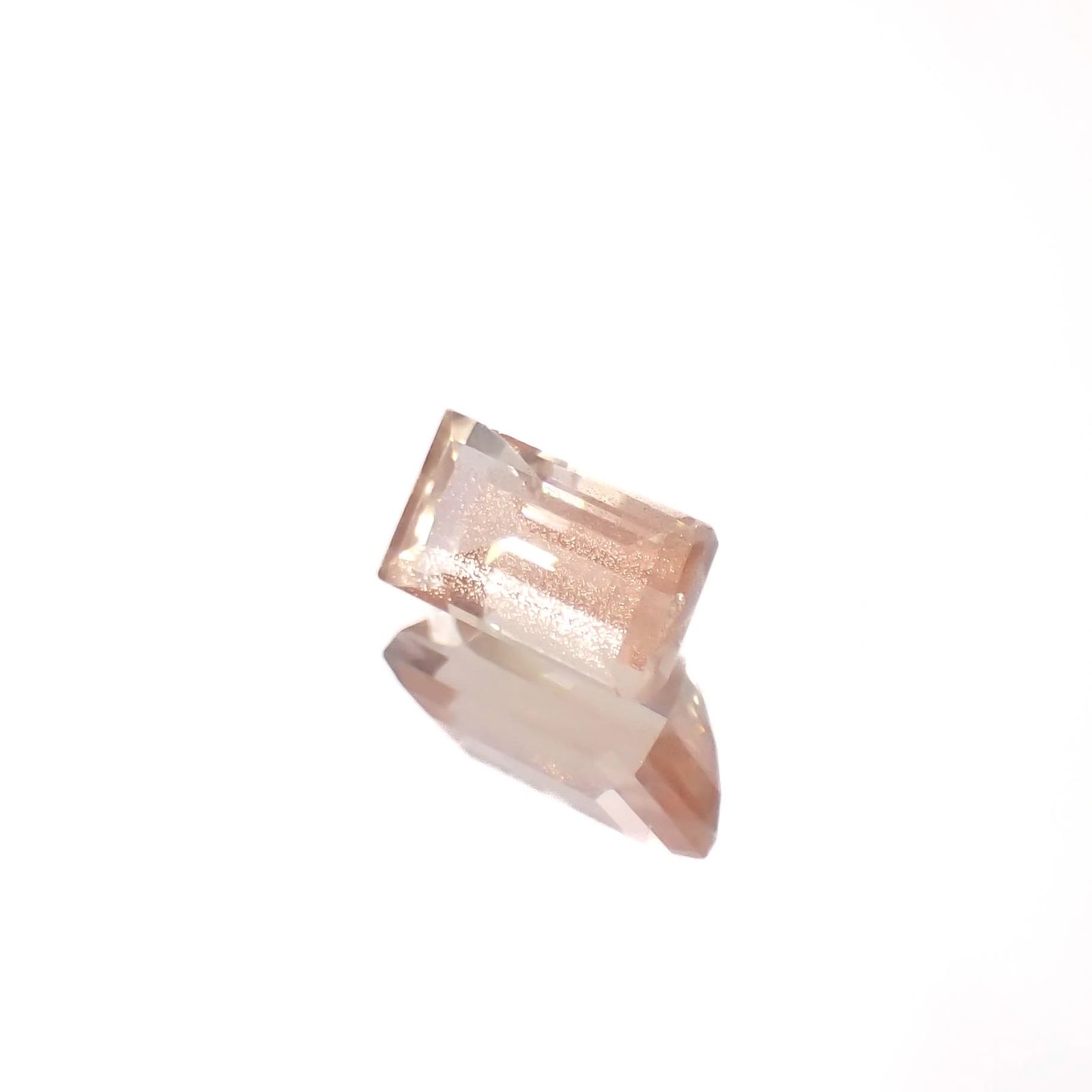 オレゴンサンストーン アメリカ・オレゴン州産 0.98ct[240627869]7.5x4mm前後