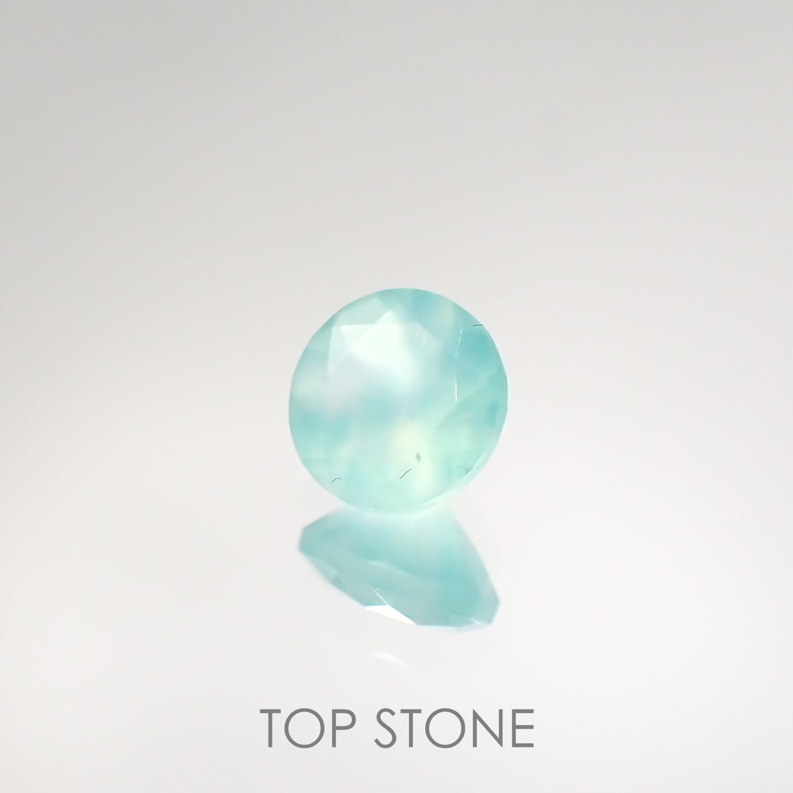 アクアプレーズ(宝石名ブルー グリーン・カルセドニー) 南アフリカ産 0.80ct 識別済[210912342]6.2×6.2mm前後