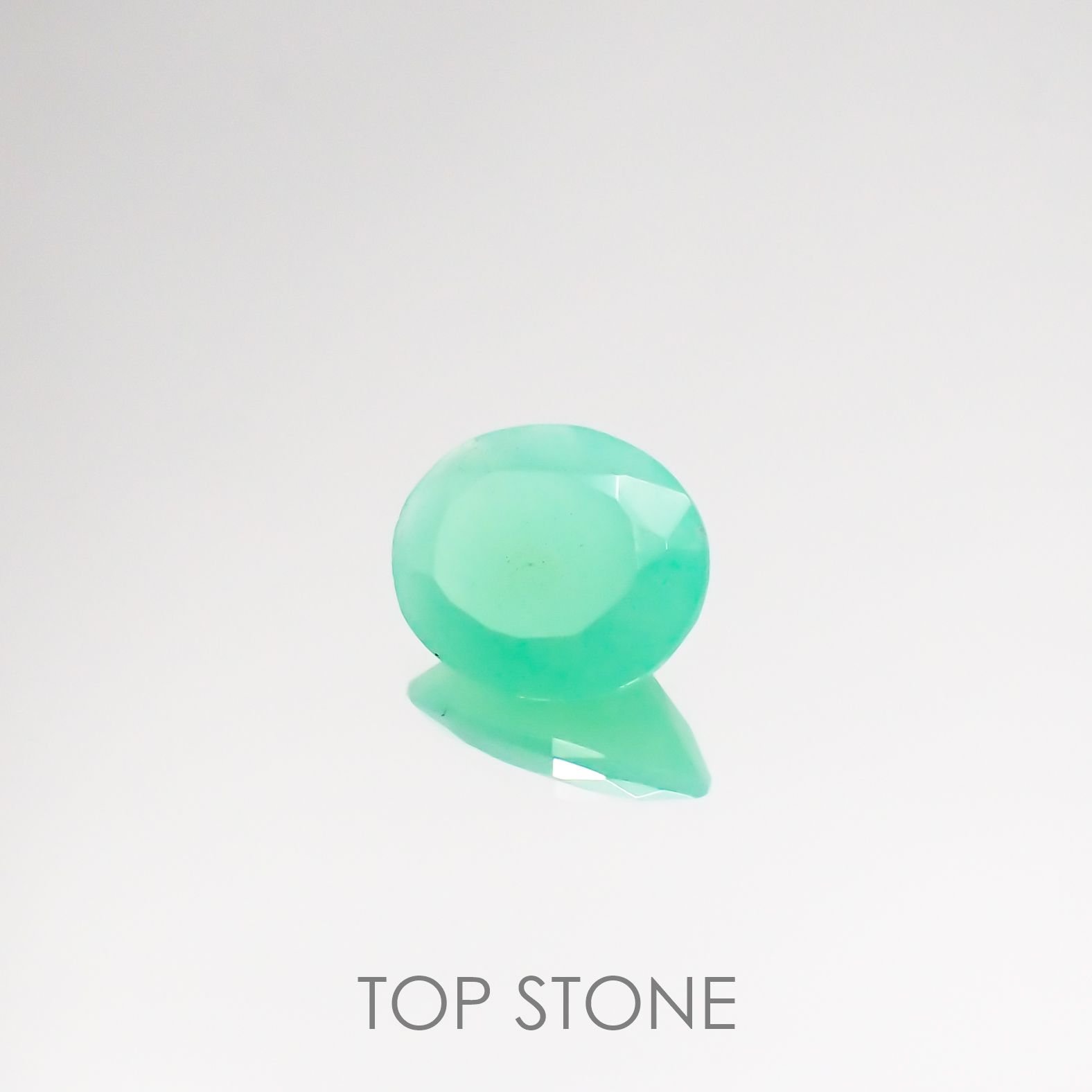 グリーンオパール(宝石名コモンオパール) 南アフリカ産 1.63ct 識別済[210611385]10×8mm前後
