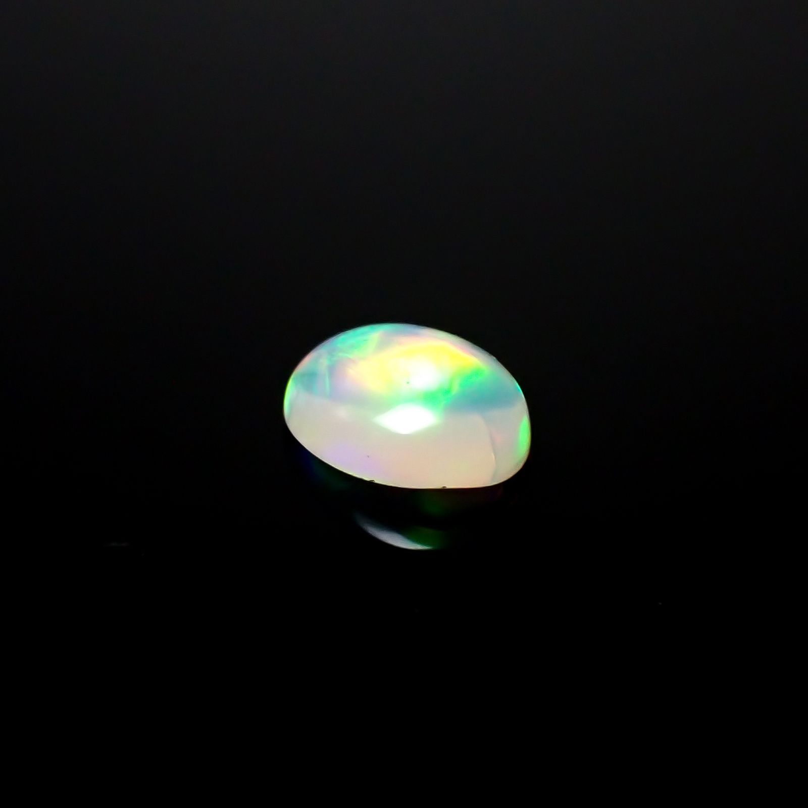 エチオピアオパール エチオピア産 1.15ct[240929032]9.2x7.2mm前後