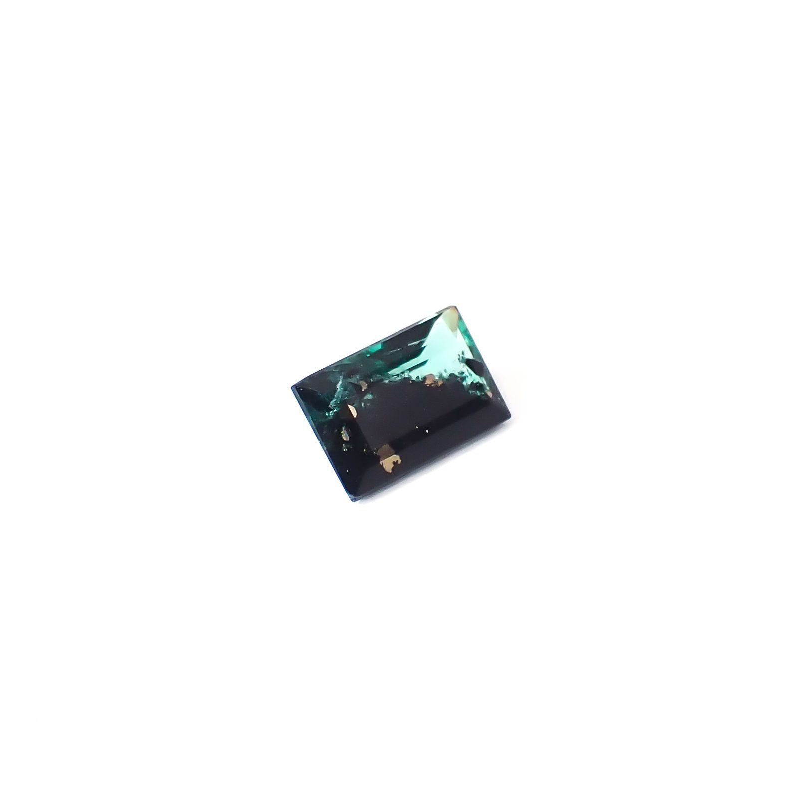 パイライトインエメラルド コロンビア産 0.36ct / 5.7x3.6mm前後 [260532120]
