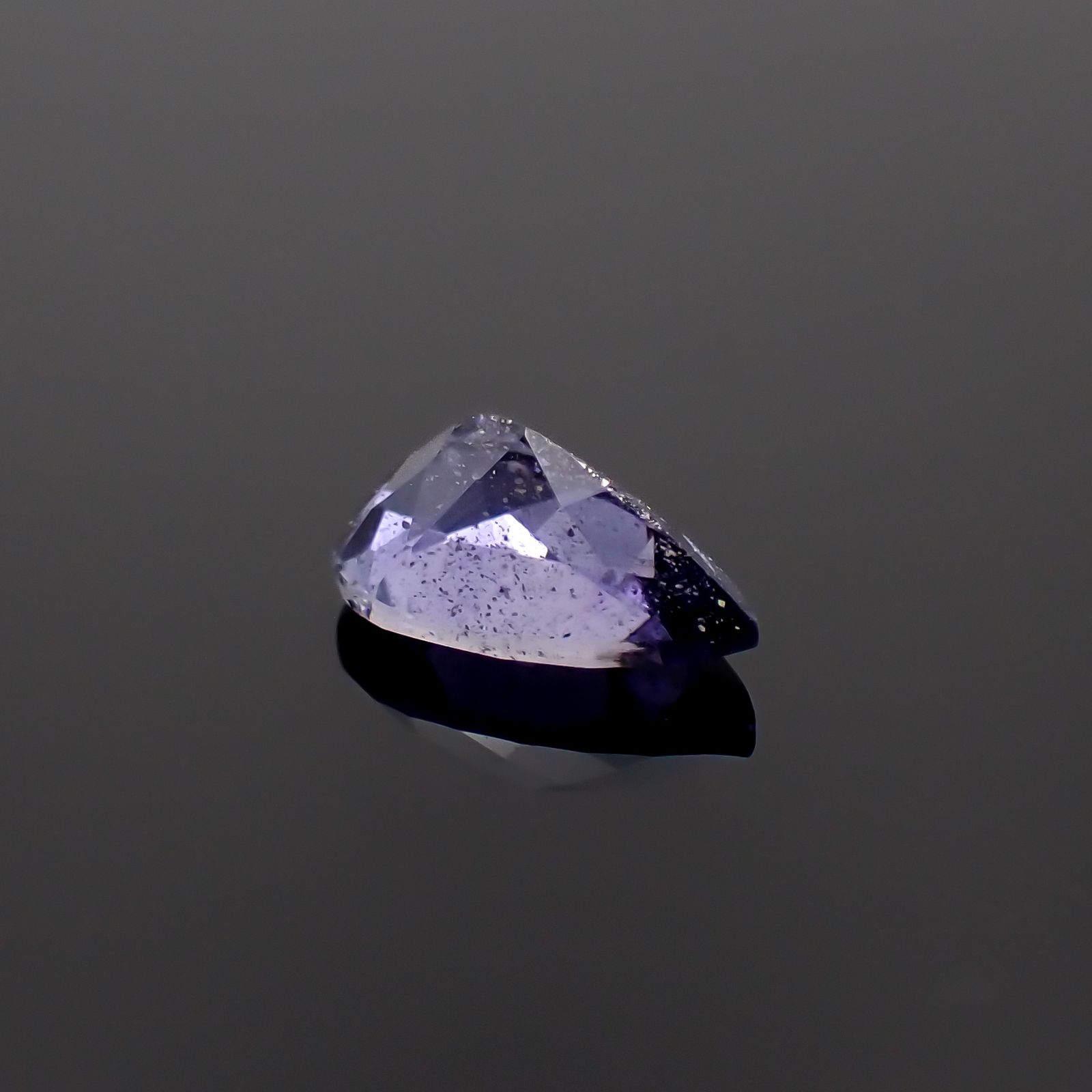 アイオライトサンストーン インド/ブラジル産 0.67ct[230923336]7.7x5.1mm前後