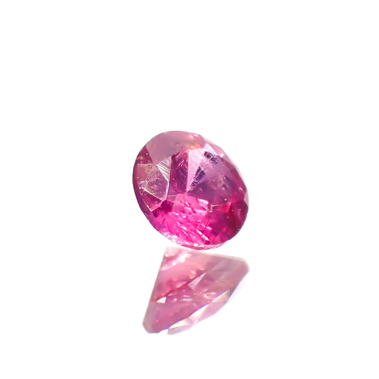 ウィンザーサファイア タンザニア・ウィンザー産 0.16ct[230421401]3.2x3.2mm前後