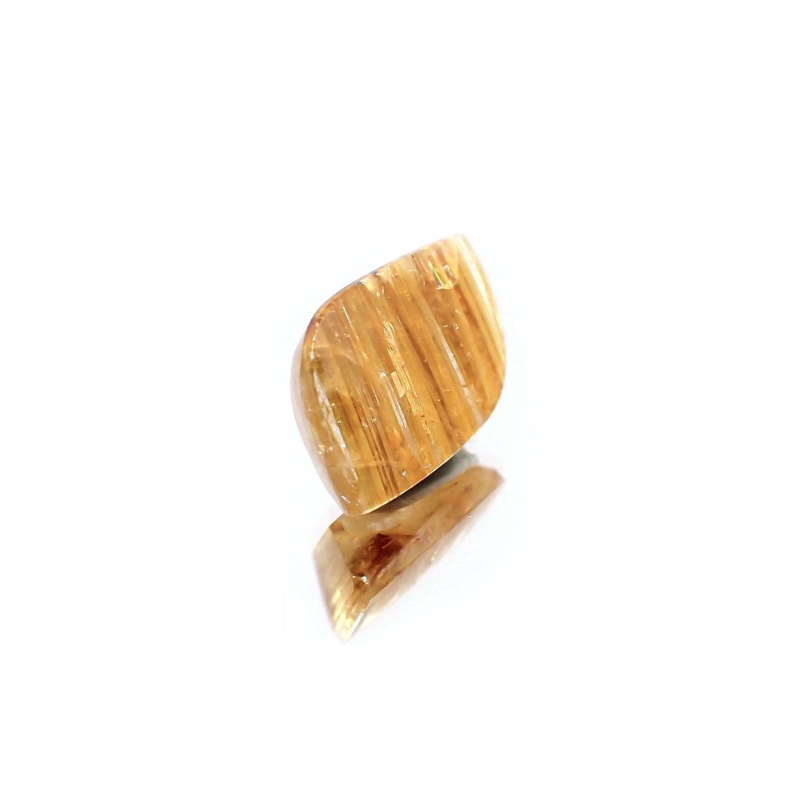 ◇フリーフォーム◇タイチンルチルクォーツ(宝石名ルチルレイテッド・クォーツ) ブラジル産 識別済 7.61ct / 15×10.2mm前後 [25019176]
