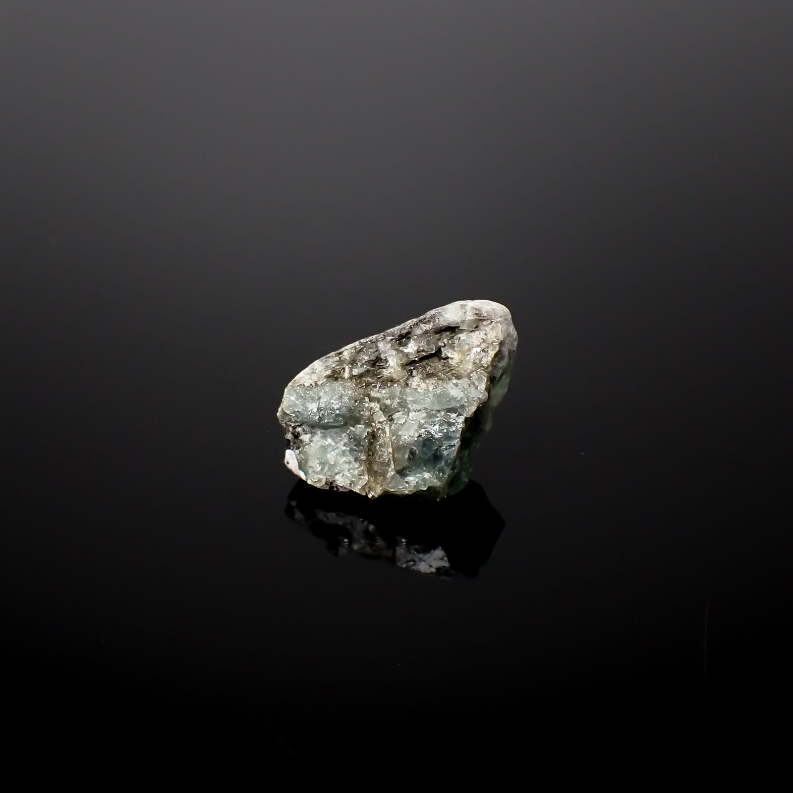 アレキサンドライト 原石 ロシア産 18.41ct[240427026]21.8x15mm前後