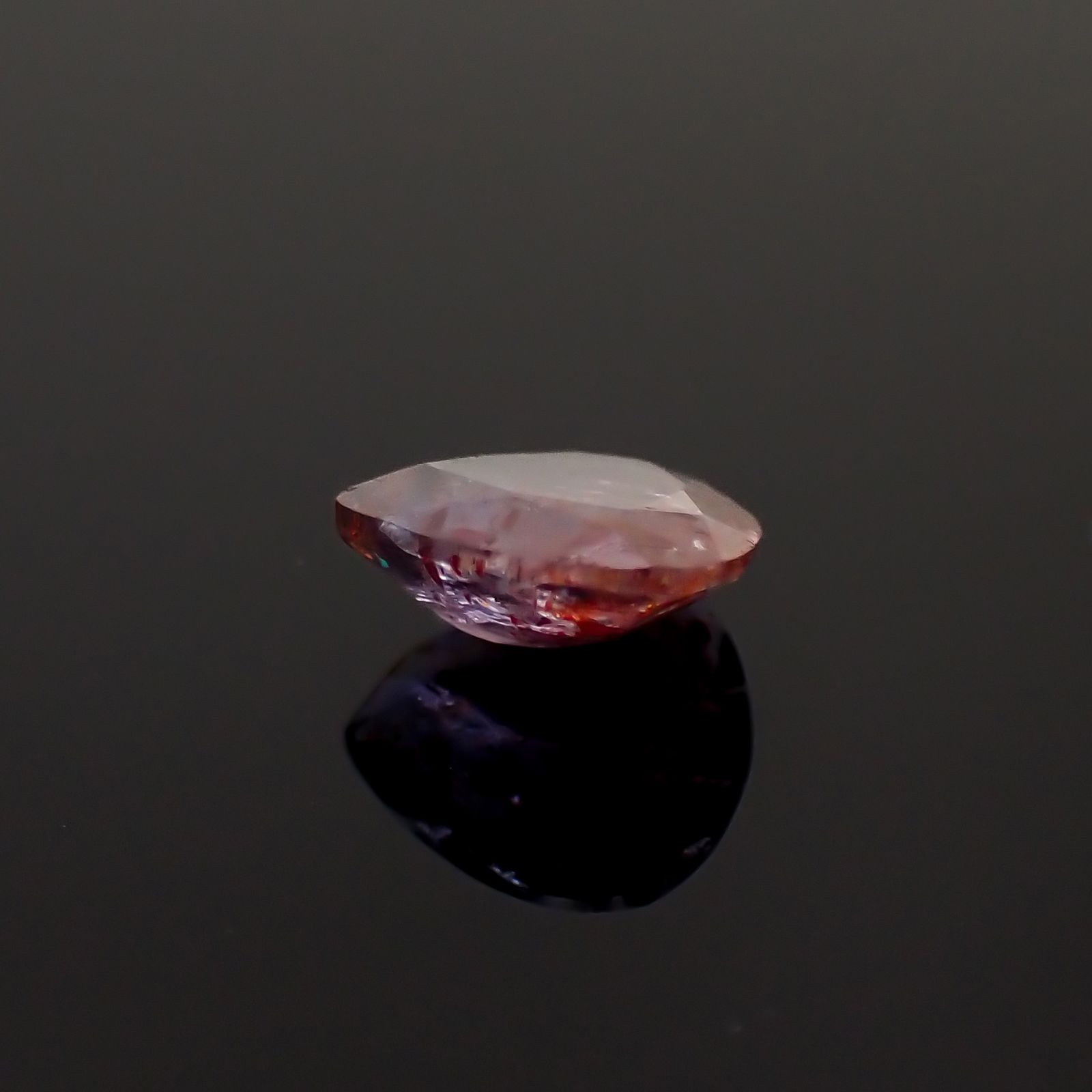 ブラッドショットアイオライト インド産 1.63ct[230923348]9x8.9mm前後