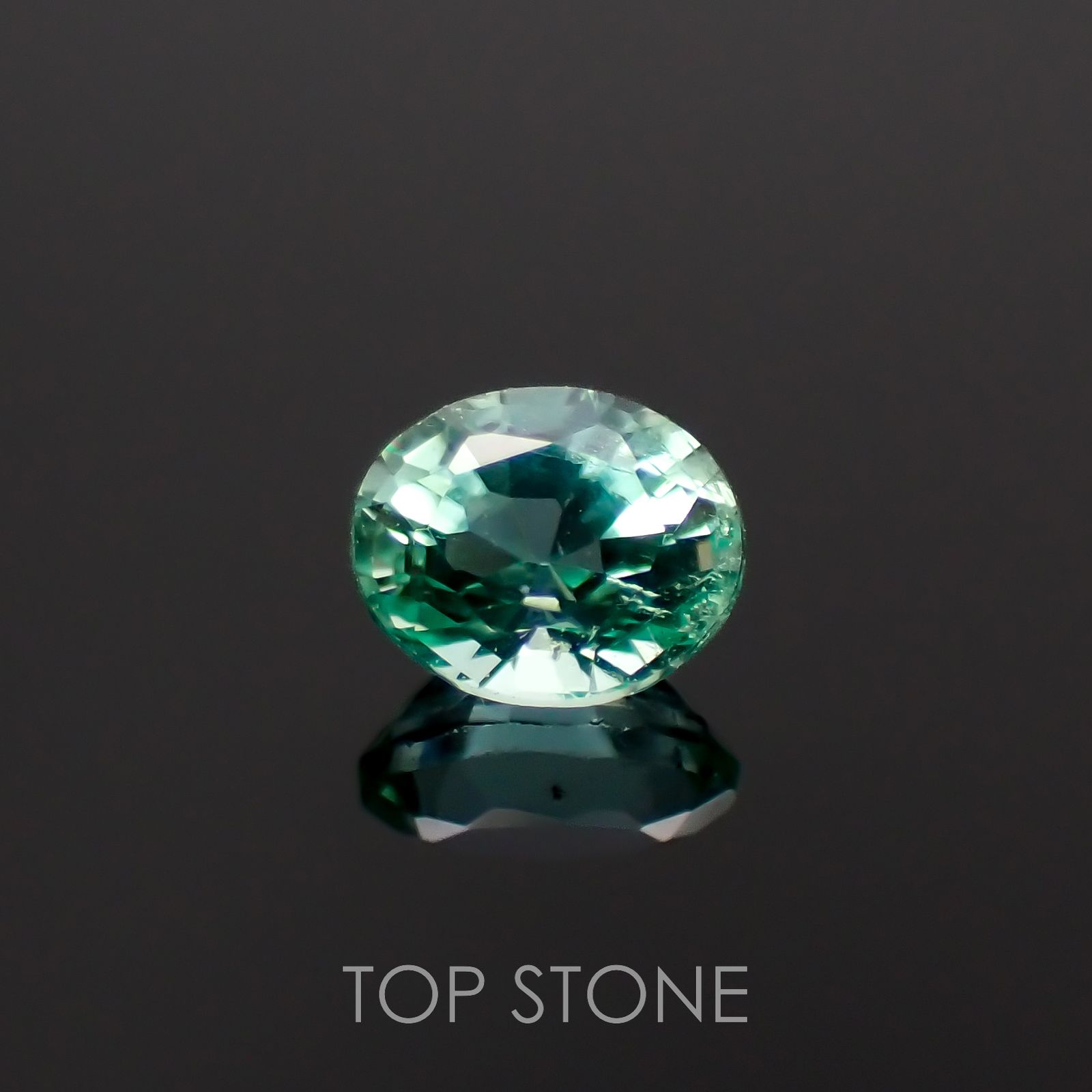 パステルカラーエメラルド ザンビア産 0.15ct[230119962]3.7x3mm前後