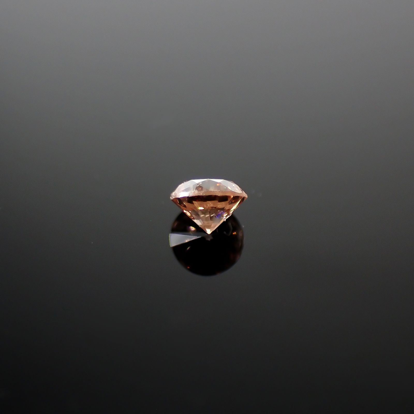 ピンクダイヤモンド(宝石名ダイアモンド VS-2/FANCY BROWN ORANGY PINK) 0.091ct ソ付(CGL)[240427046]2.68x2.75mm前後