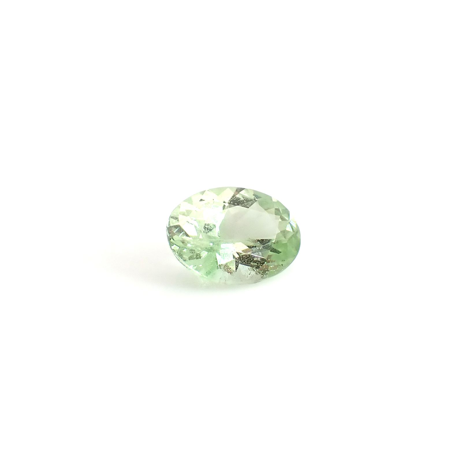 ミントガーネット タンザニア産 0.65ct / 6.4x4.7mm前後 [260932676]
