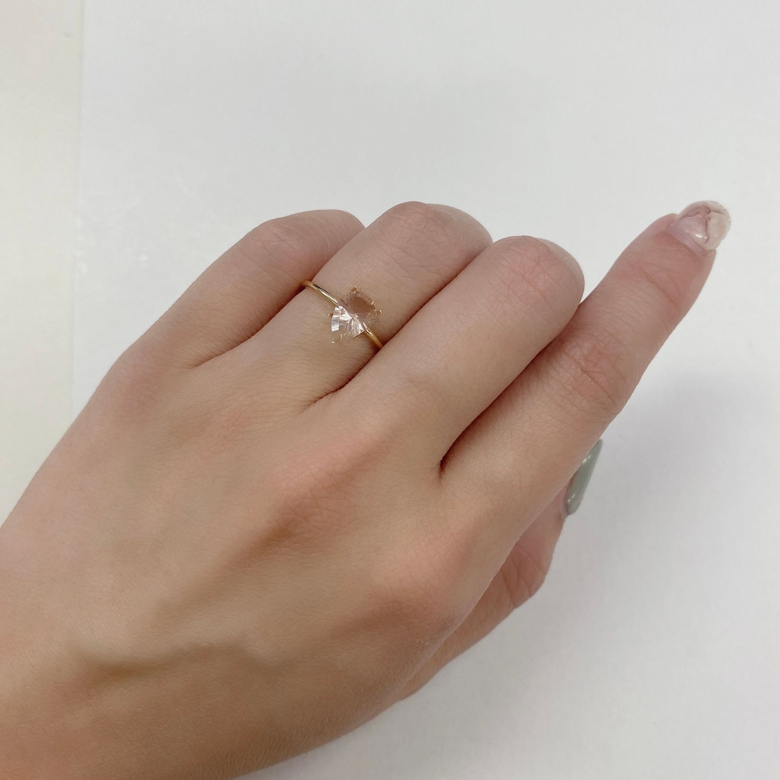 オレゴンサンストーン アメリカ産 ルース 1ct[210410422]8.8×6.1mm前後
