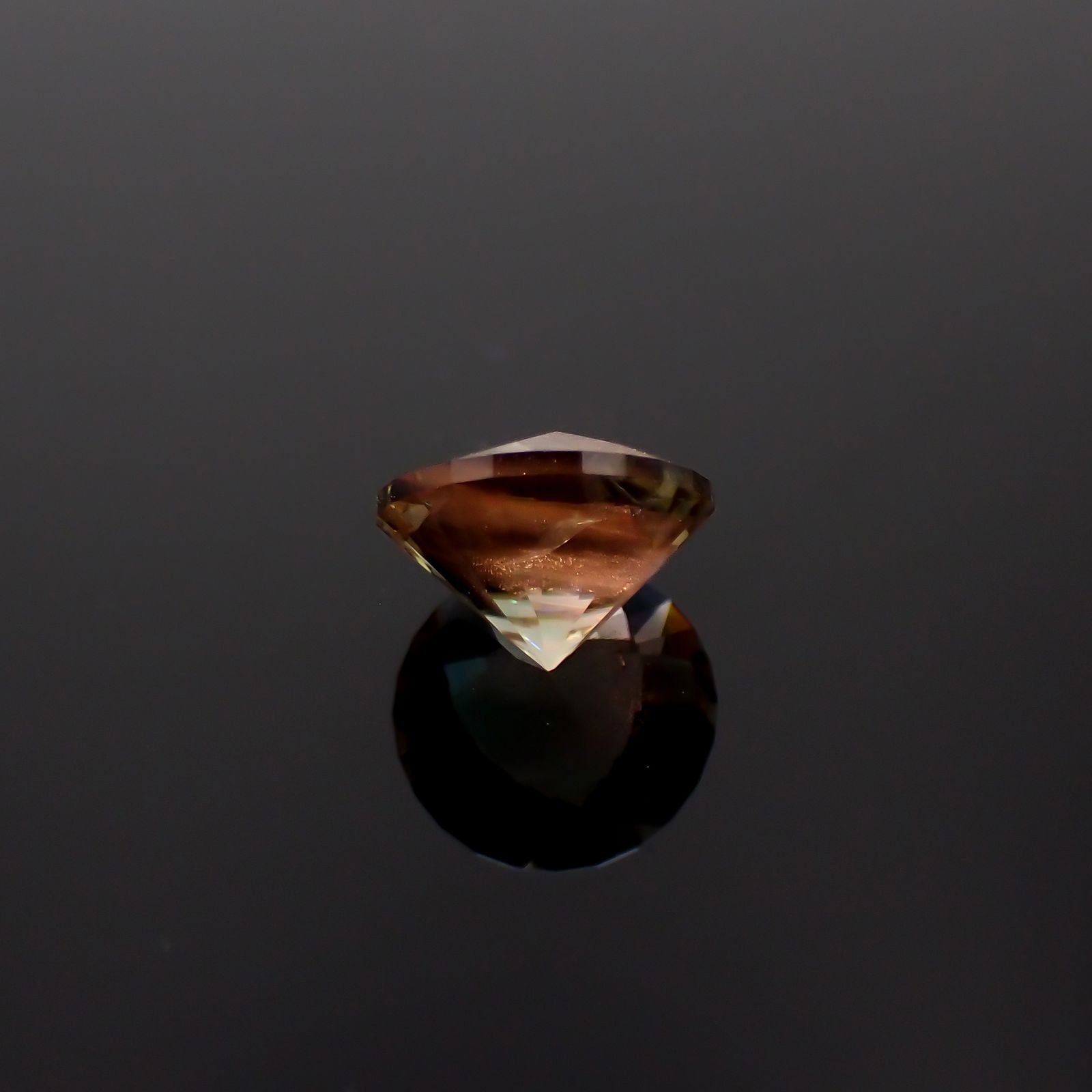 ◇カスタムカット◇バイカラーオレゴンサンストーン アメリカ・オレゴン州産 3.06ct[231224666]9.9x9.9mm前後