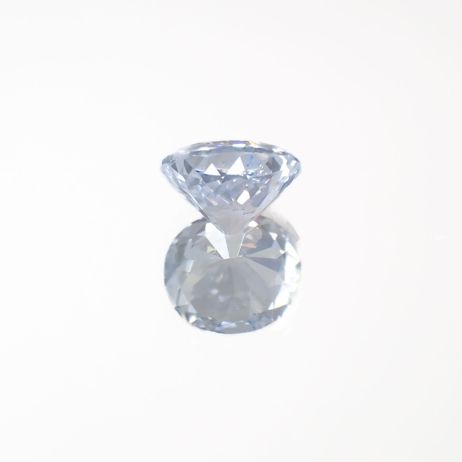 アイスブルーサファイア(宝石名サファイア)スリランカ/マダガスカル産 0.53ct 識別済[220918075]5x4.6mm前後