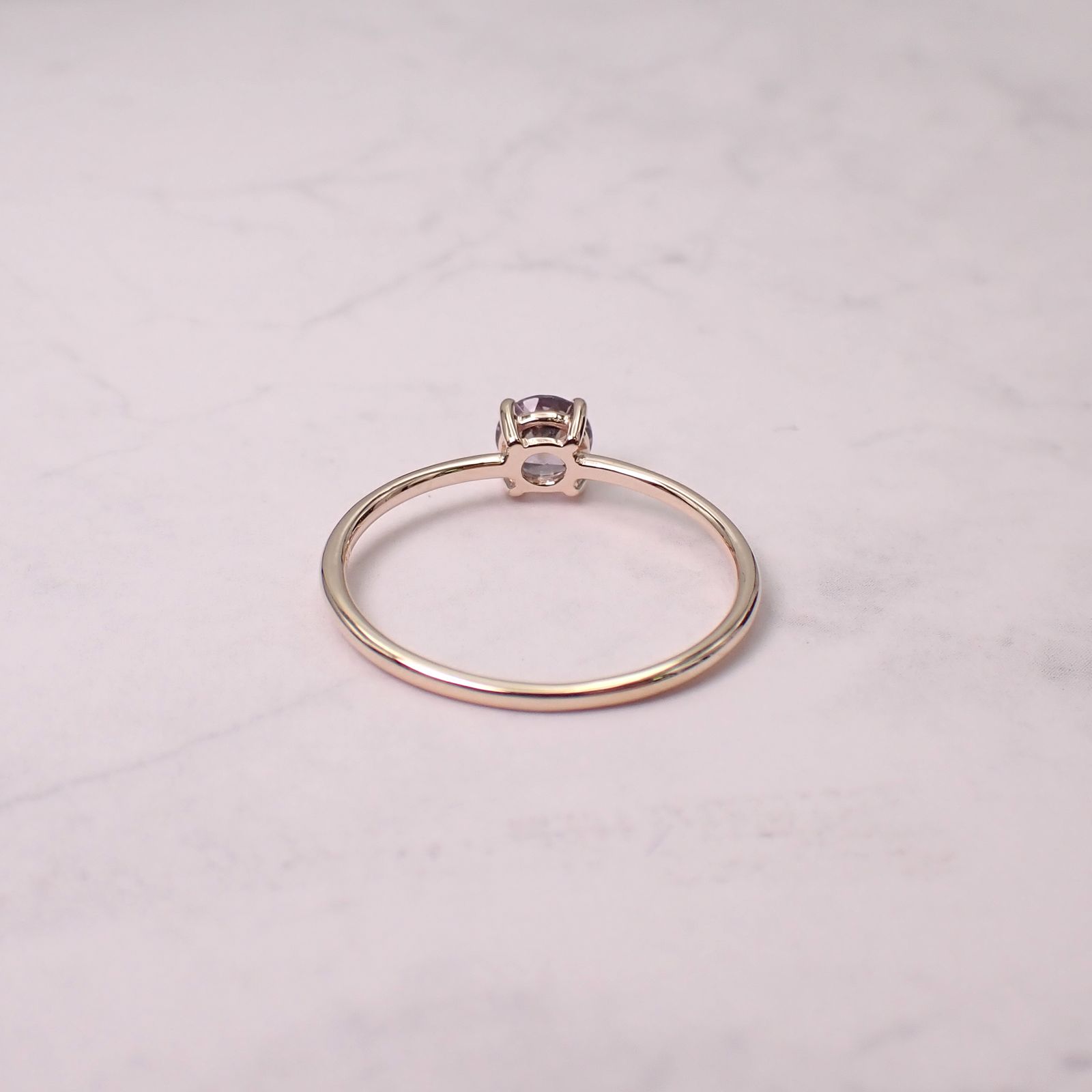 リング空枠：石留め▶ラベンダースピネル（お客様製作例）