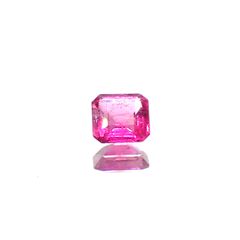 レッドベリル/ピンクベリル アメリカ・ユタ州産 0.090ct [250530375]3x2.8mm前後
