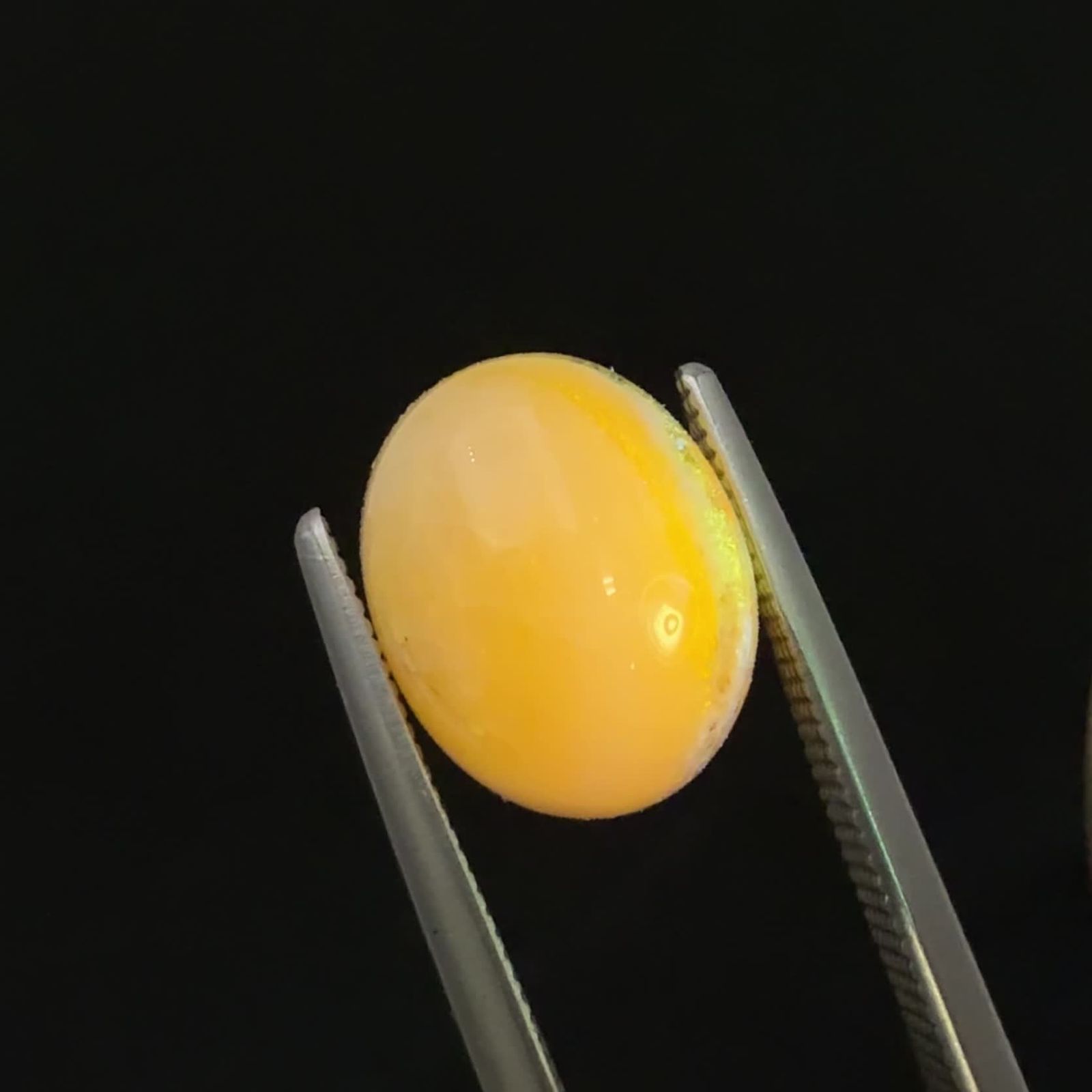 北海道石(北海道オパール) 北海道河東郡鹿追町然別産 3.38ct