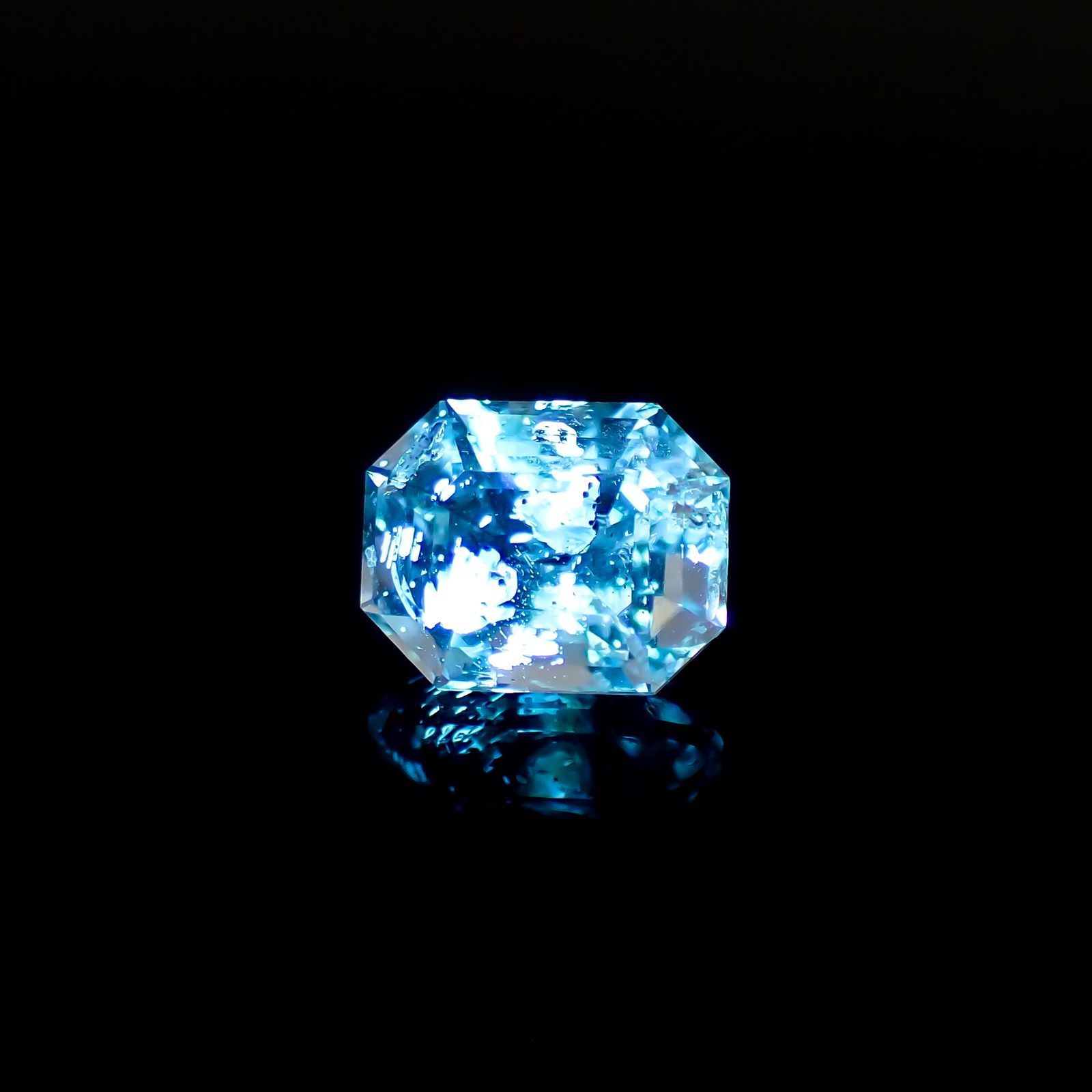 ◇オクタゴンカット◇オイルインクォーツ パキスタン産 0.65ct [230522094]5.9x4.7mm前後