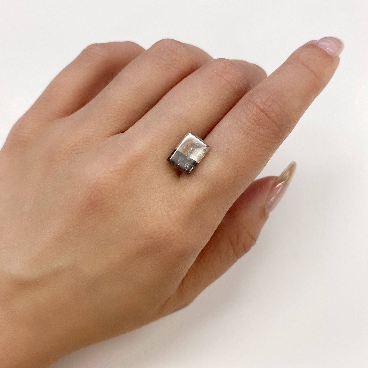 スーパーセブン ブラジル産 2.97ct[210611220]10.5×7.4mm前後