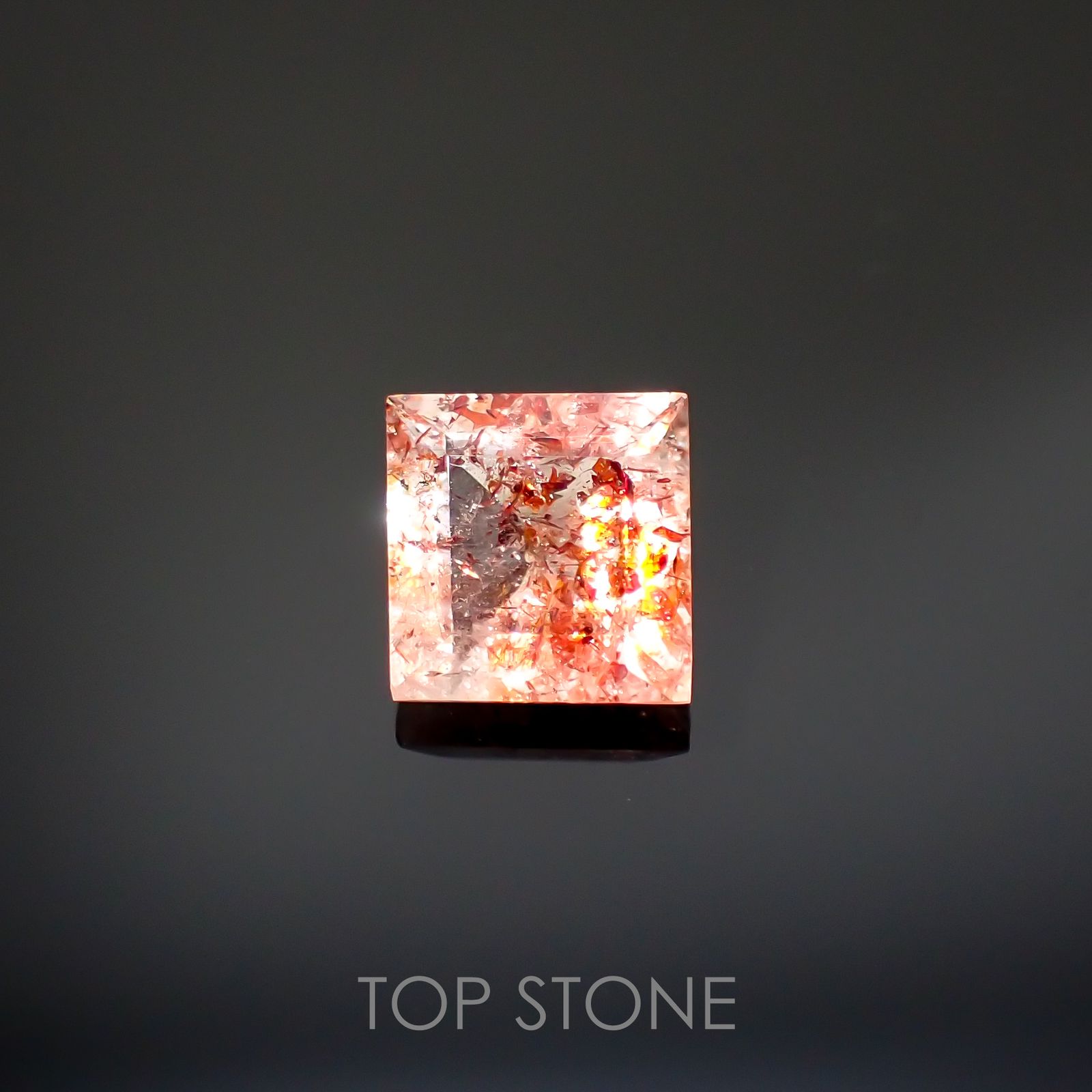 ファイヤークォーツ ナイジェリア産 1.41ct[220114759]7.2x7mm前後