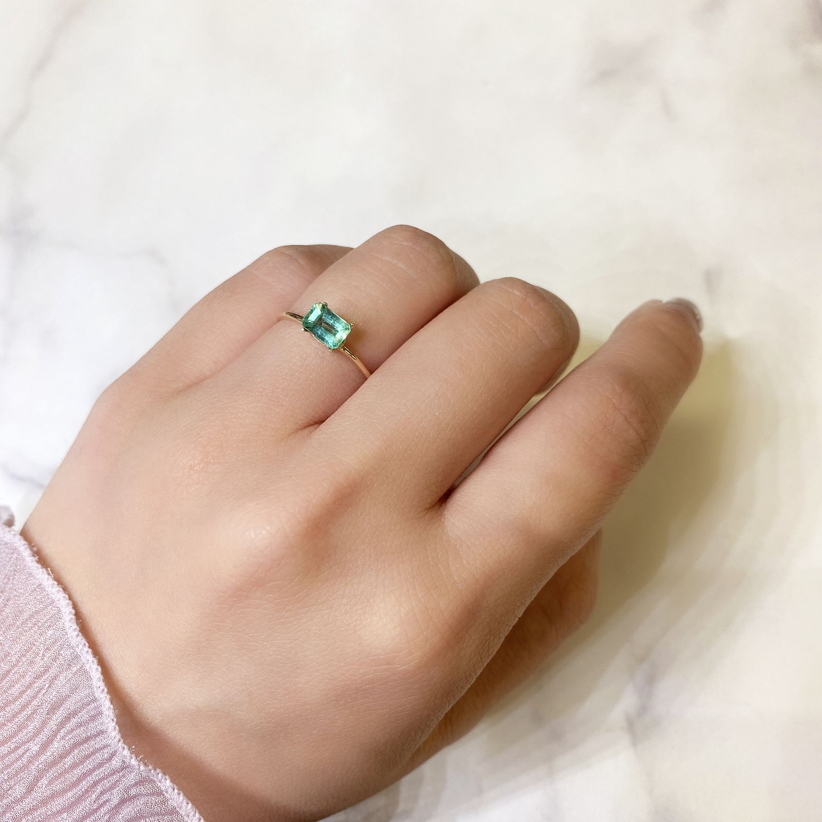 エメラルド(宝石名エメラルド) ザンビア産 0.66ct 識別済[211013004]6×4mm前後