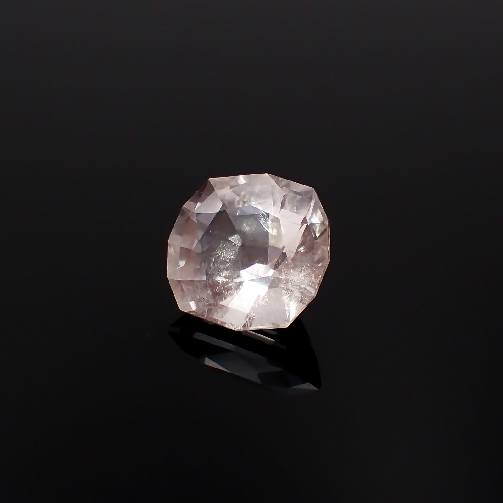 ◇カスタムカット◇ピンクエンジェルラダークォーツ マダガスカル産 3.06ct[231023689]9.9x9.3mm前後