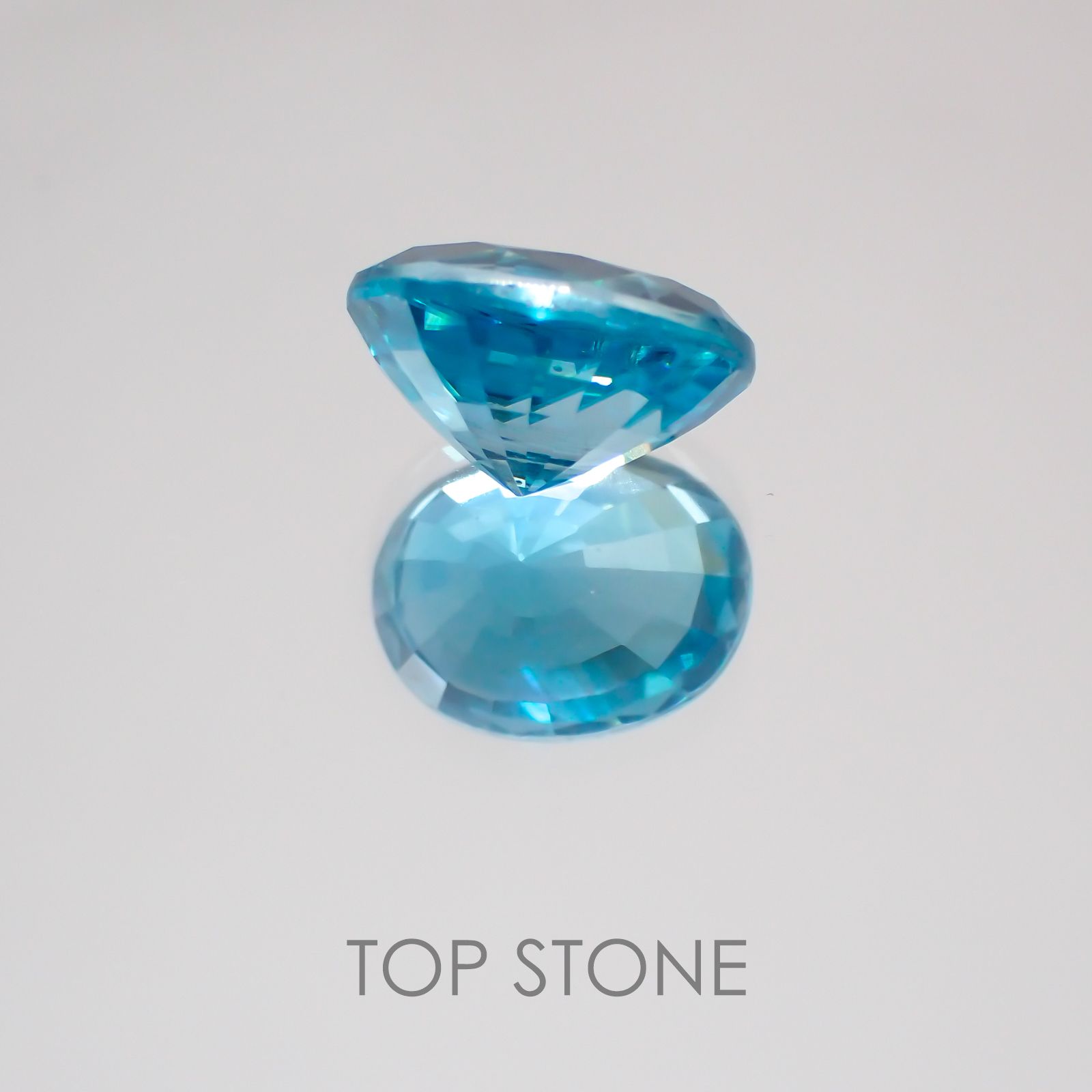 ブルージルコン カンボジア産 ルース 2.29ct[20063089]8×6mm前後