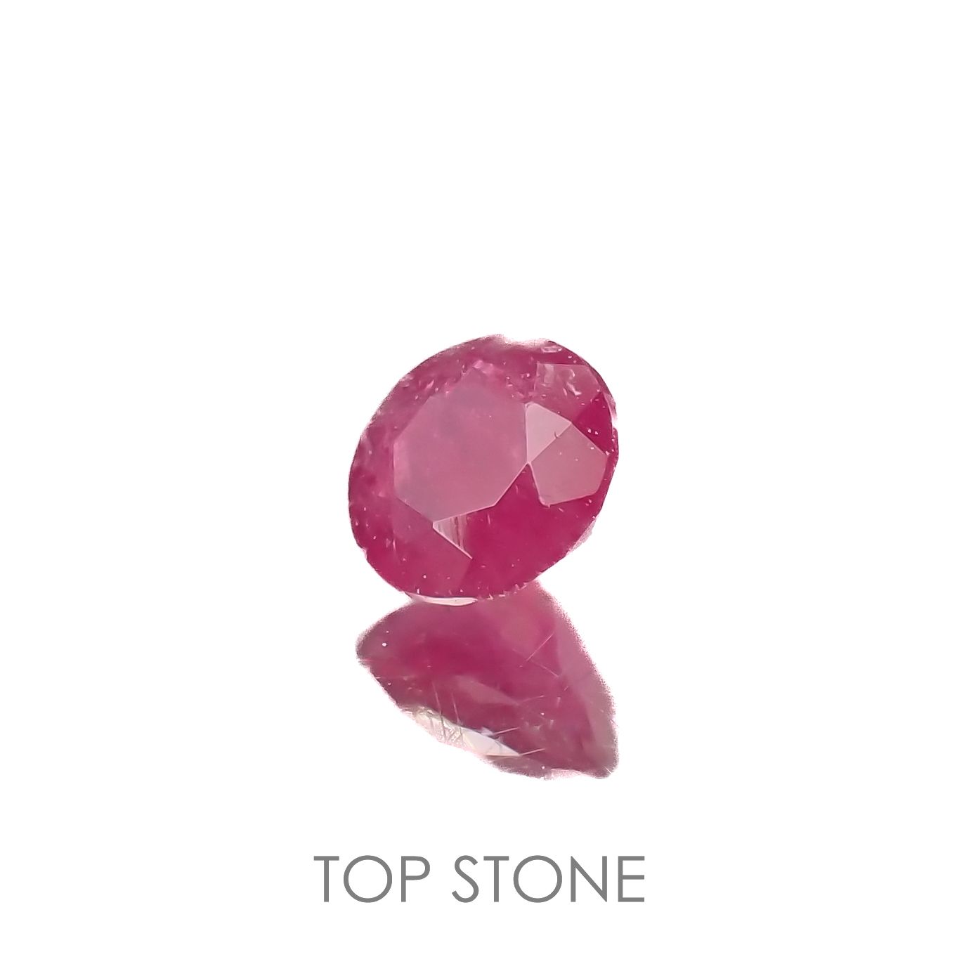 レッドベリル(宝石名レッド・ベリル)アメリカ・ユタ州産 0.15ct 識別済[220716749]3.6x3.6mm前後