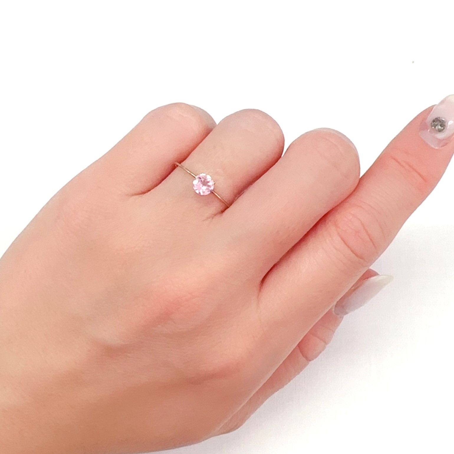 シルキーピンクスピネル タンザニア産 0.47ct[231224950]4.9x4.9mm前後