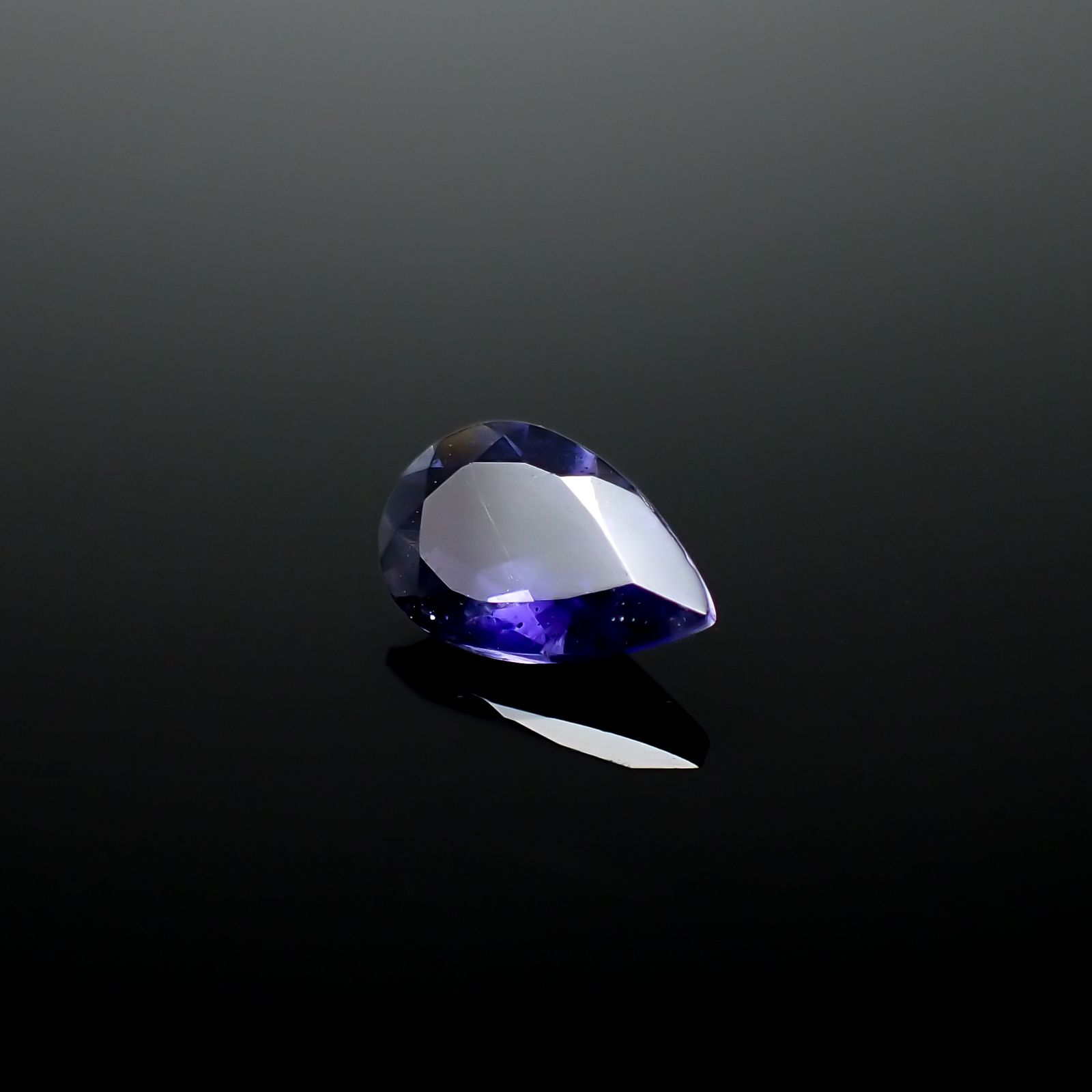 アイオライトサンストーン インド/ブラジル産 0.70ct[231224847]8x5.2mm前後