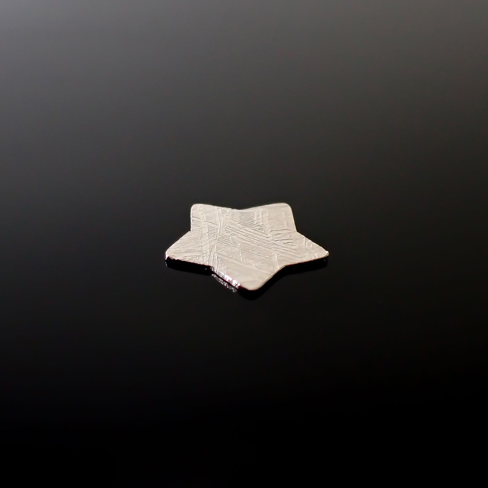 ◇カスタムカット・スター◇アルタイ隕石 発見地：中国 0.78ct [250129810]9.3x9.2mm前後