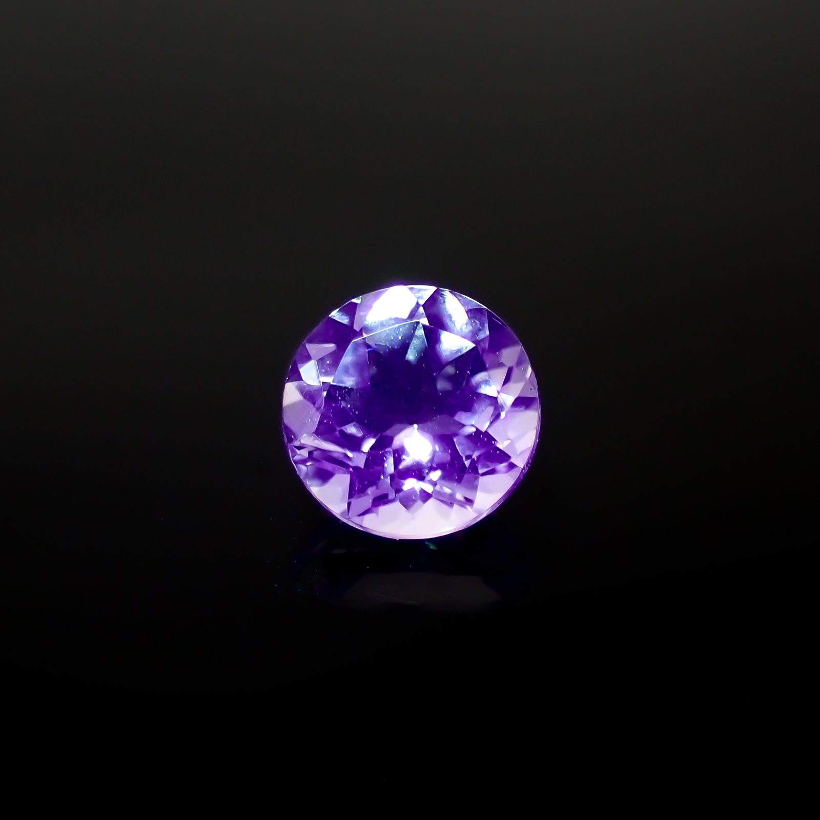イエロースキャポライト フルオレッセンス(宝石名スキャポライト)タンザニア産 1.18ct 識別済[230722655]7.1x7.1mm前後