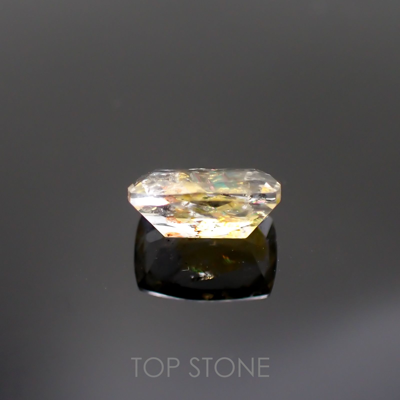 オーロラクォーツ ブラジル・ミナスジェライス産 1.55ct[220114385]8.8x6.1mm前後