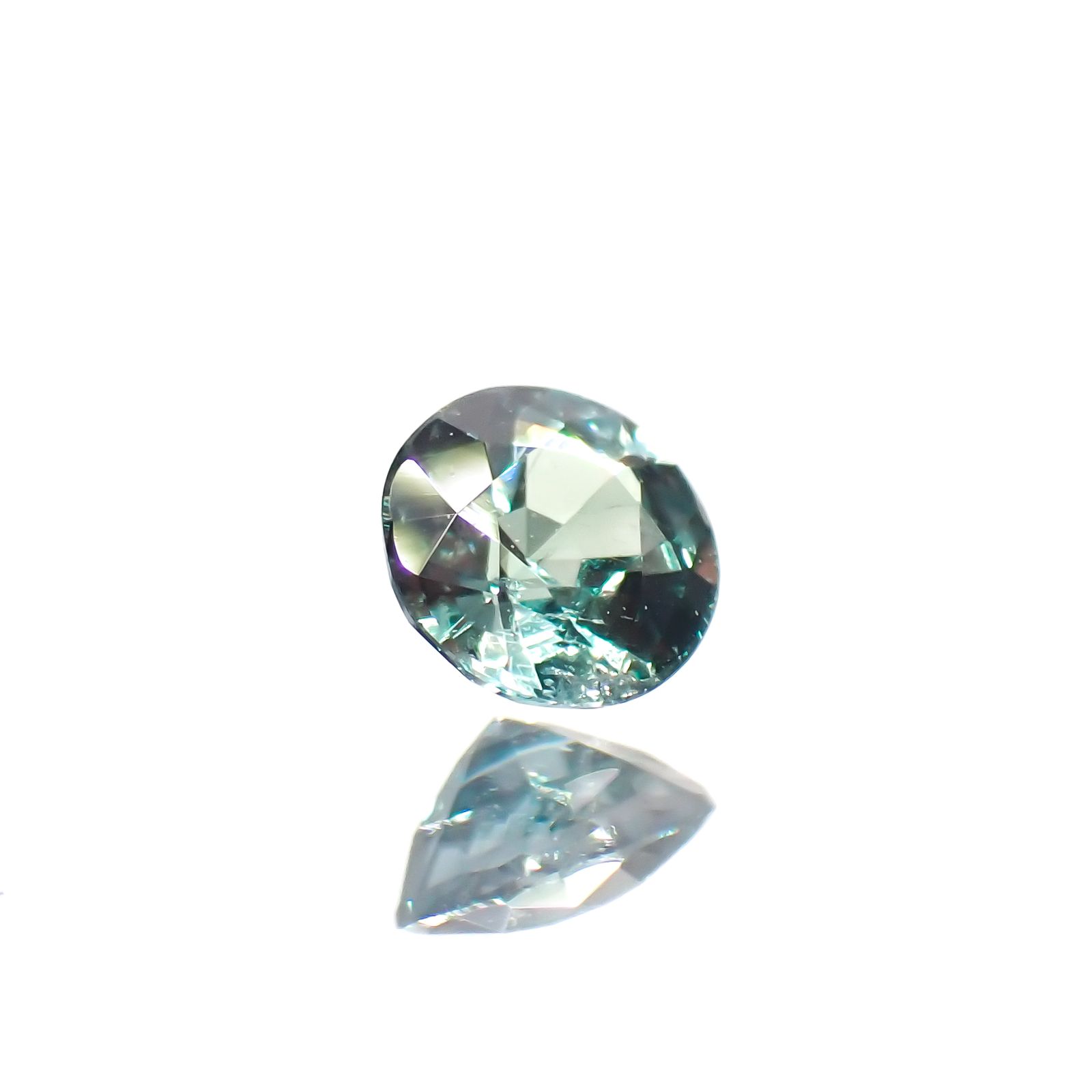 アレキサンドライト(宝石名アレキサンドライト)ブラジル産/EmeraldMains社製 0.122ct ソ付(彩珠)[230522061]3x2.9mm前後