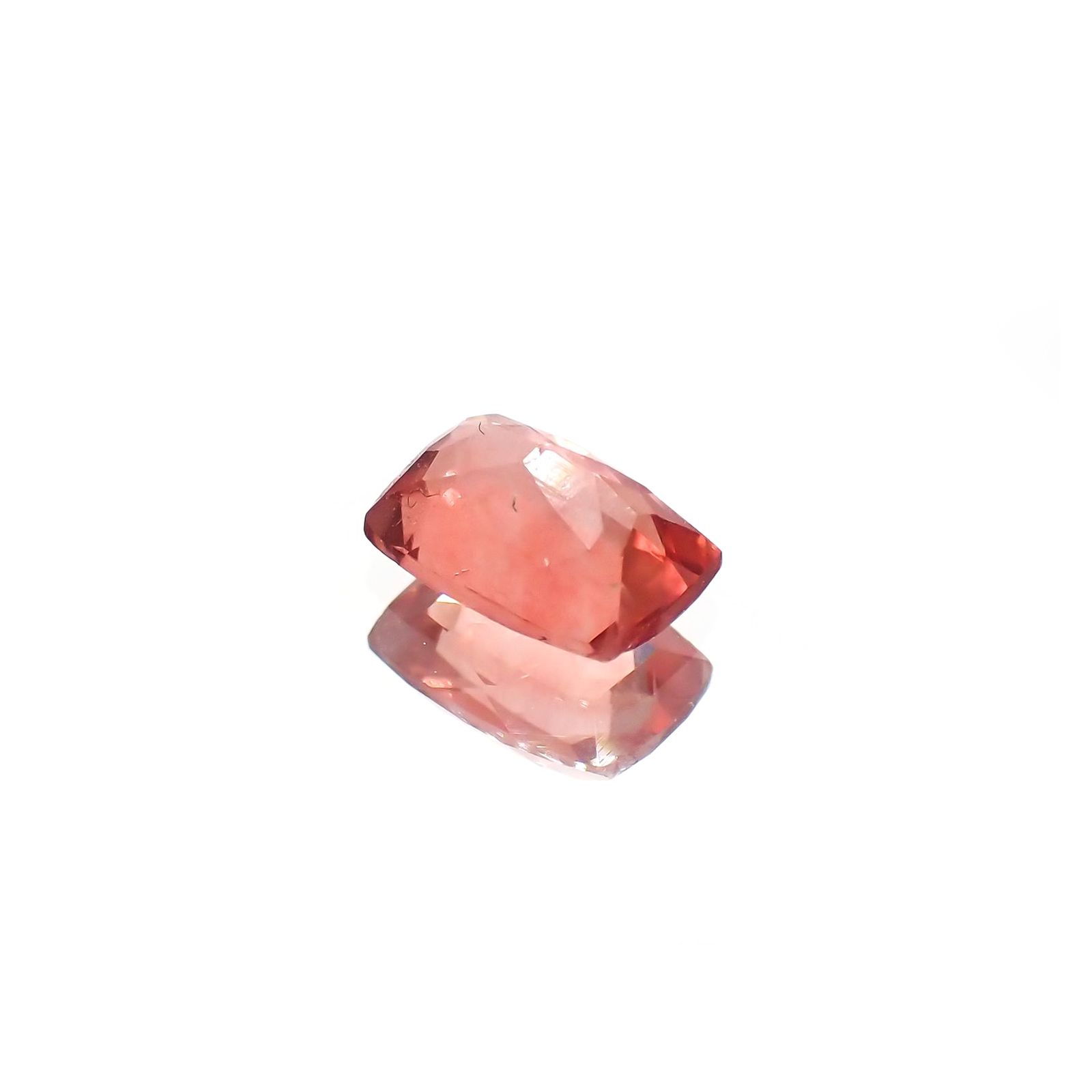 アンデシン(宝石名アンデシン)チベット産 識別済 0.85ct / 7.1x4.9mm前後 [220115260]