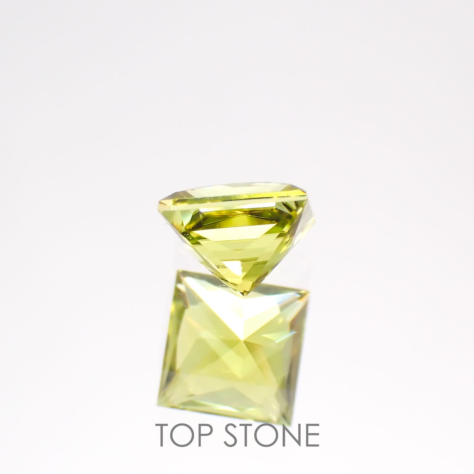 ◇プリンセスカット◇カナリートルマリン(宝石名イエロー・トルマリン) モザンビーク産 0.678ct ソ付(彩珠)[20116710]5.1×5.1mm前後