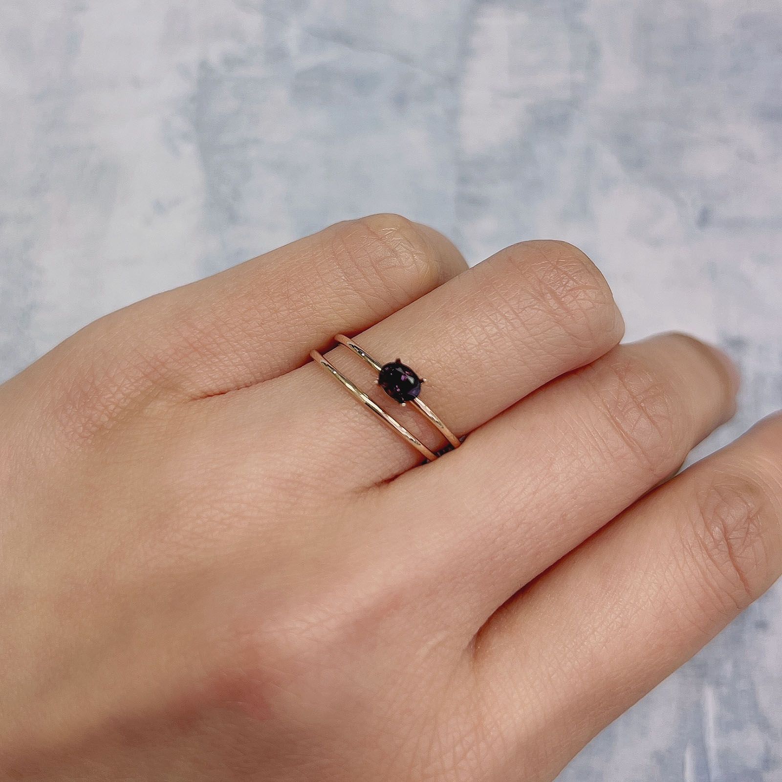 カラーチェンジサファイア非加熱(宝石名サファイア) タンザニア産 0.40ct 識別済[20106023]4.6×3.4mm前後