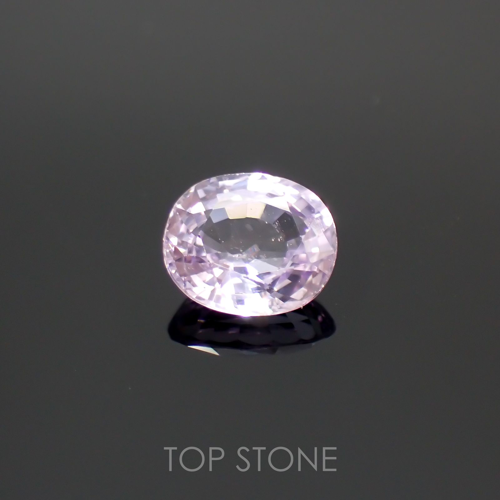 ラベンダーサファイア(宝石名サファイア) マダガスカル/スリランカ産 0.90ct 識別済[210912508]6.2×5.4mm前後
