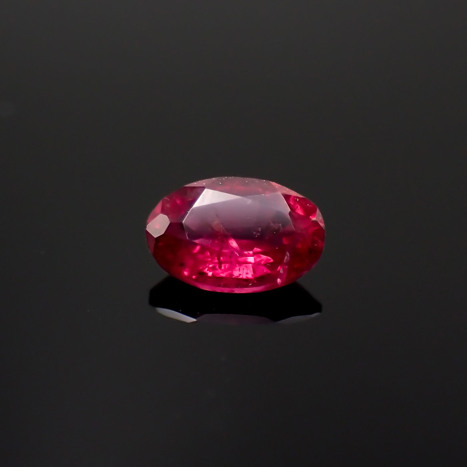 ウィンザーサファイア タンザニア・ウィンザー産 0.27ct[230421403]4.8x3.1mm前後